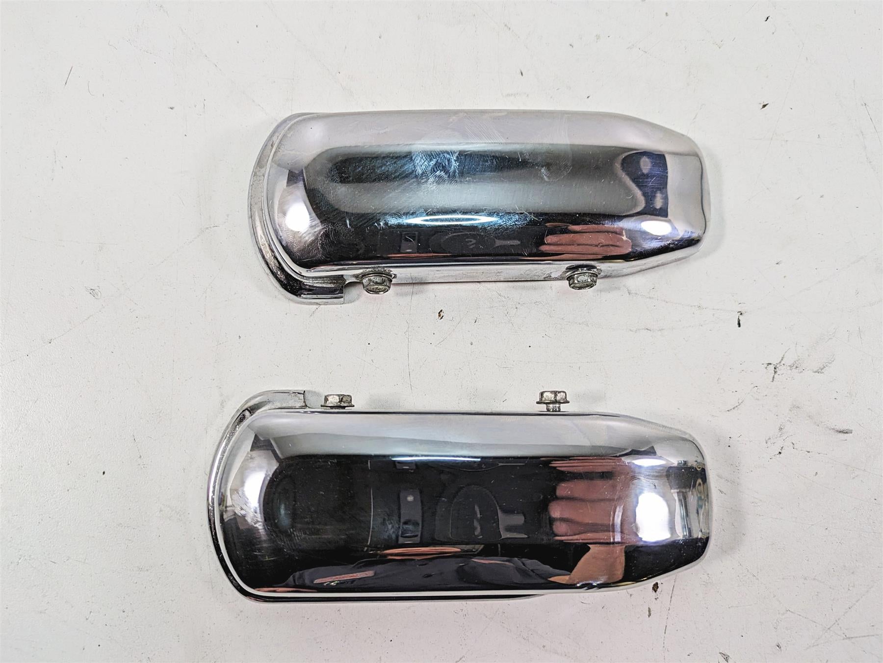 2009 Harley Dyna FXDFSE CVO Fat Bob Low Profile Rear Axel Cover Set 47645-09 {{ shop.shopifyCountryName }} - Mototech271