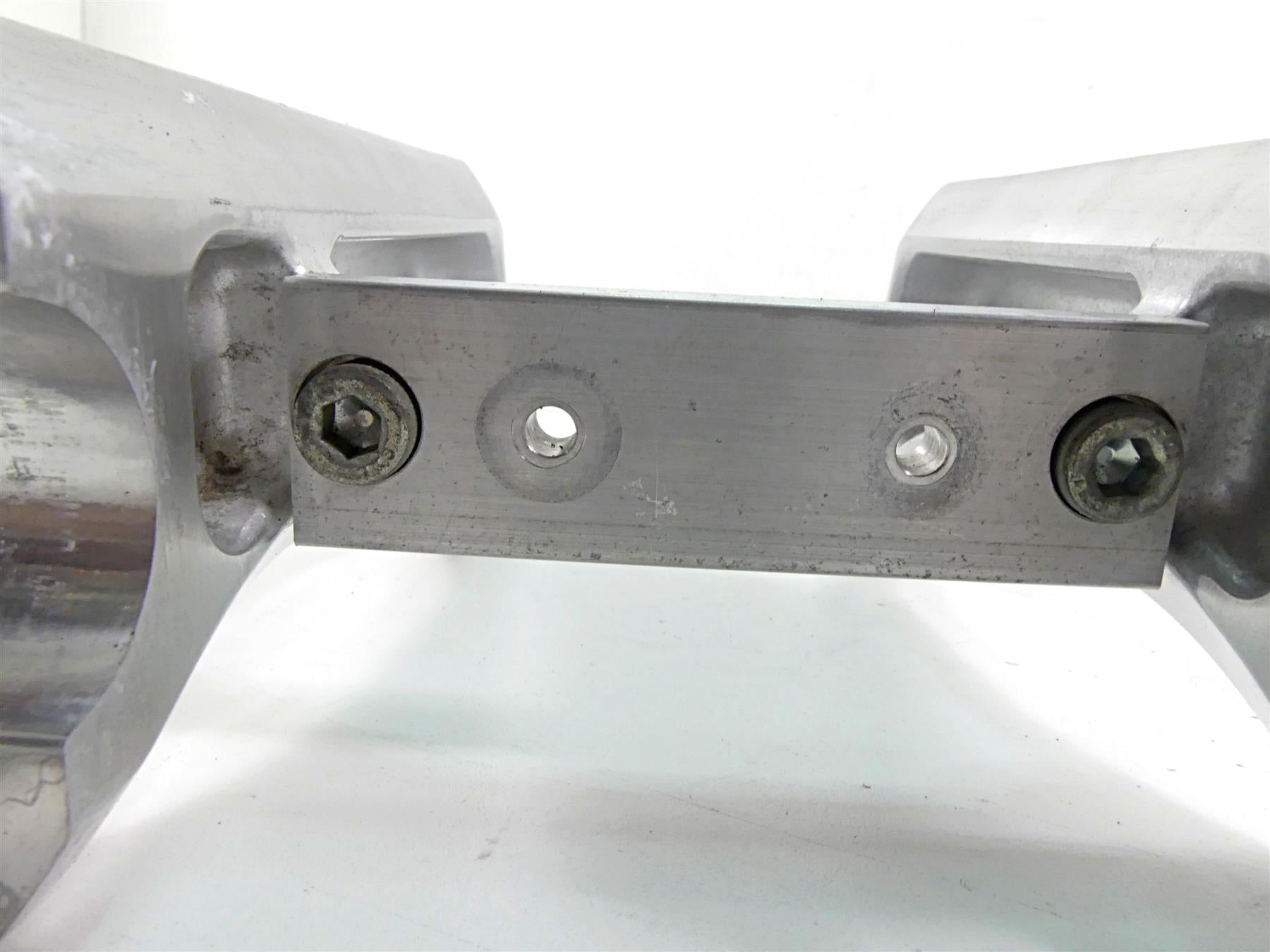 2008 Suzuki M109R VZR1800 Handlebar Riser Holder 56224-48G00 56225-48G00 {{ shop.shopifyCountryName }} - Mototech271
