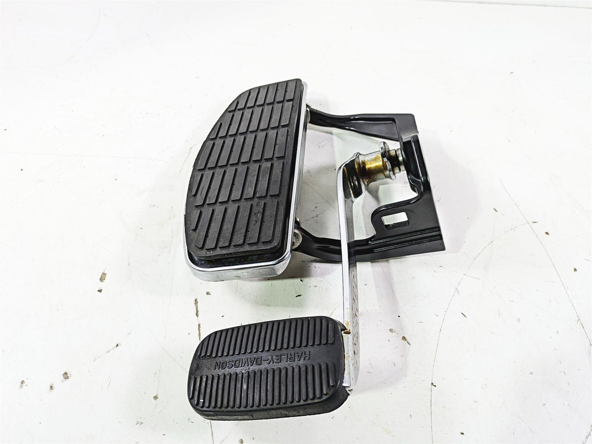 2005 Harley Softail FLSTSCI Heritage Springer Right Floorboard & Brake 50600026 {{ shop.shopifyCountryName }} - Mototech271