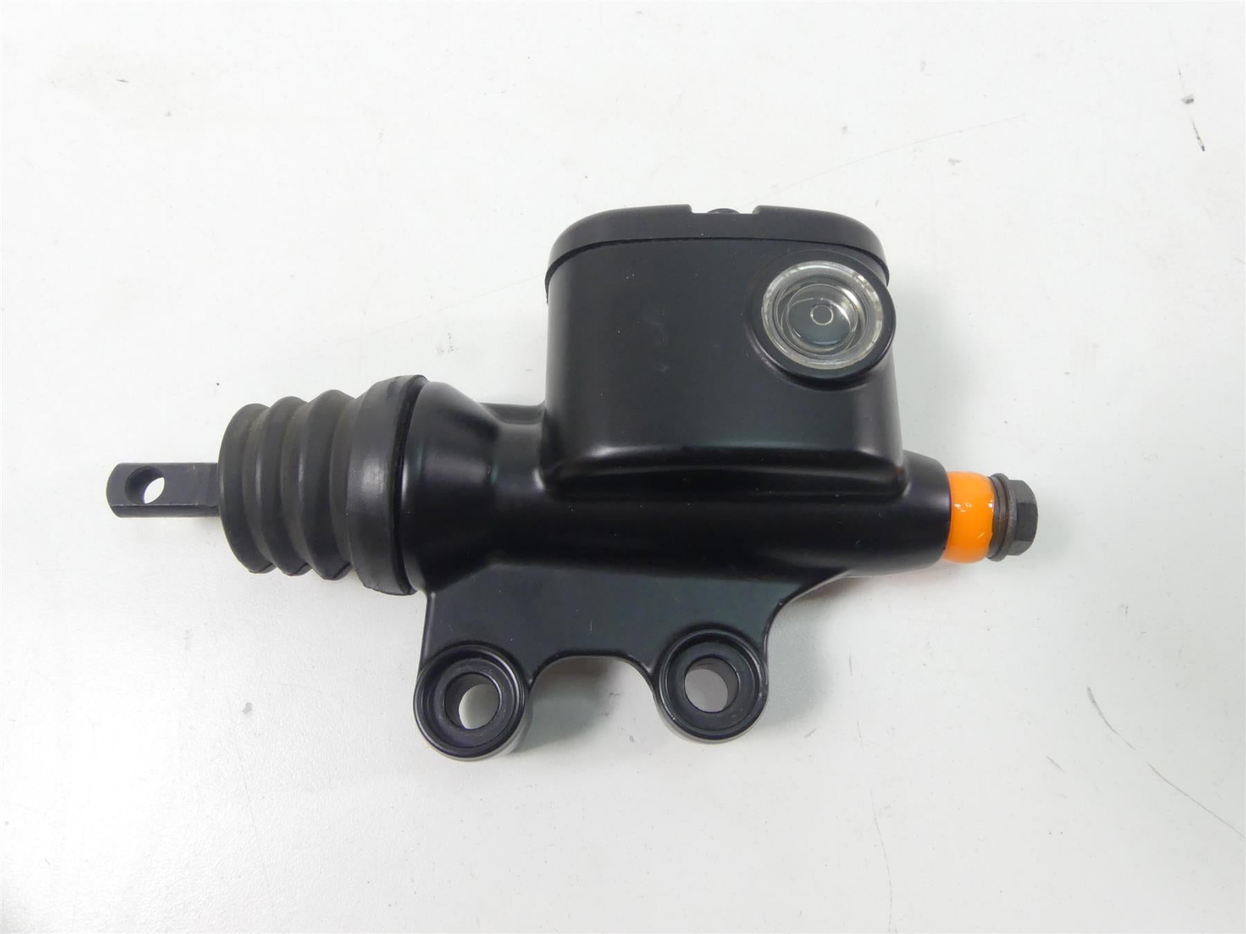 2014 Harley Touring FLHTK Electra Glide Rear Brake Master Cylinder 41700028A