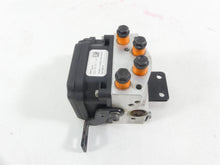 Load image into Gallery viewer, 2015 Harley VRSCF Muscle Rod Abs Brake Pump Unit Module Controller 40664-08A | Mototech271
