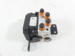 2015 Harley VRSCF Muscle Rod Abs Brake Pump Unit Module Controller 40664-08A | Mototech271