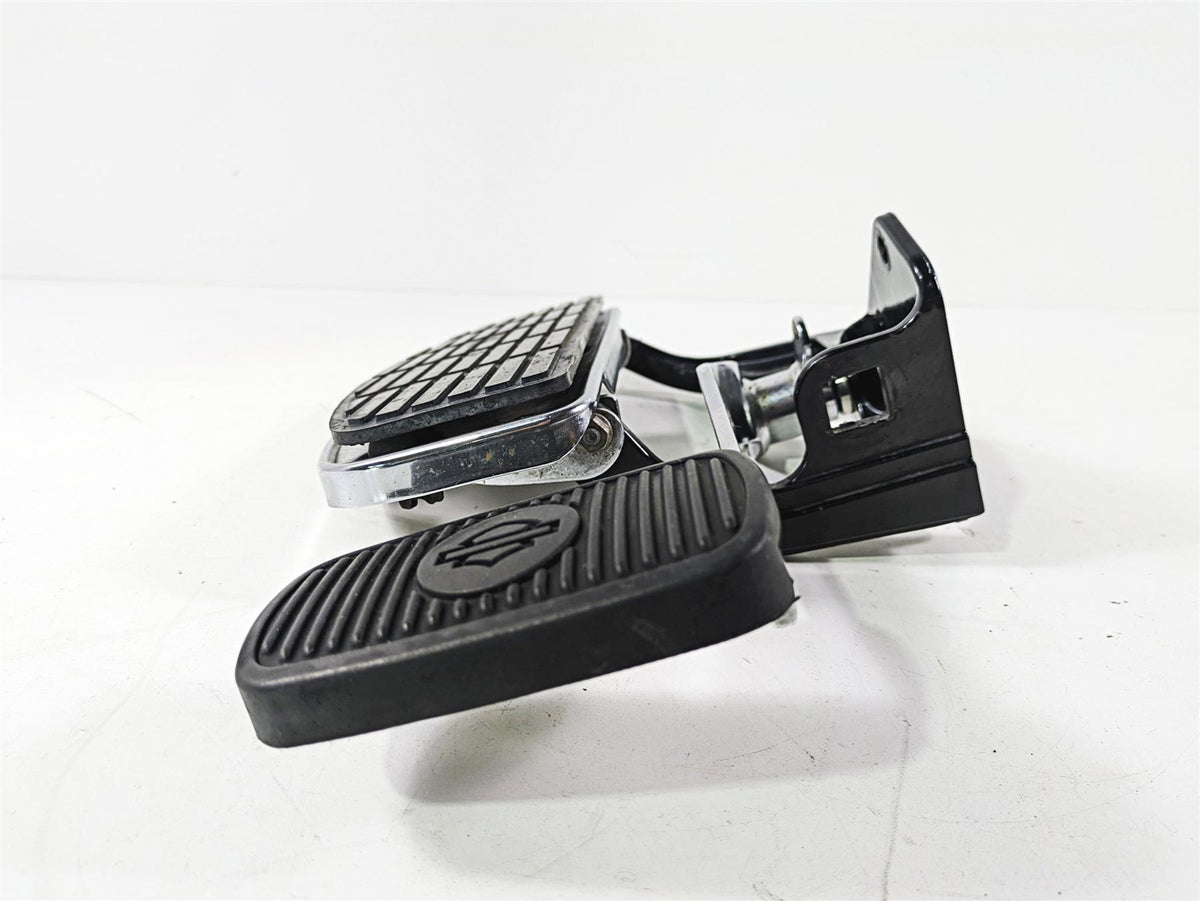 2003 Harley FLSTC Softail Heritage 100th Front Right Floorboard Set 50600026 {{ shop.shopifyCountryName }} - Mototech271
