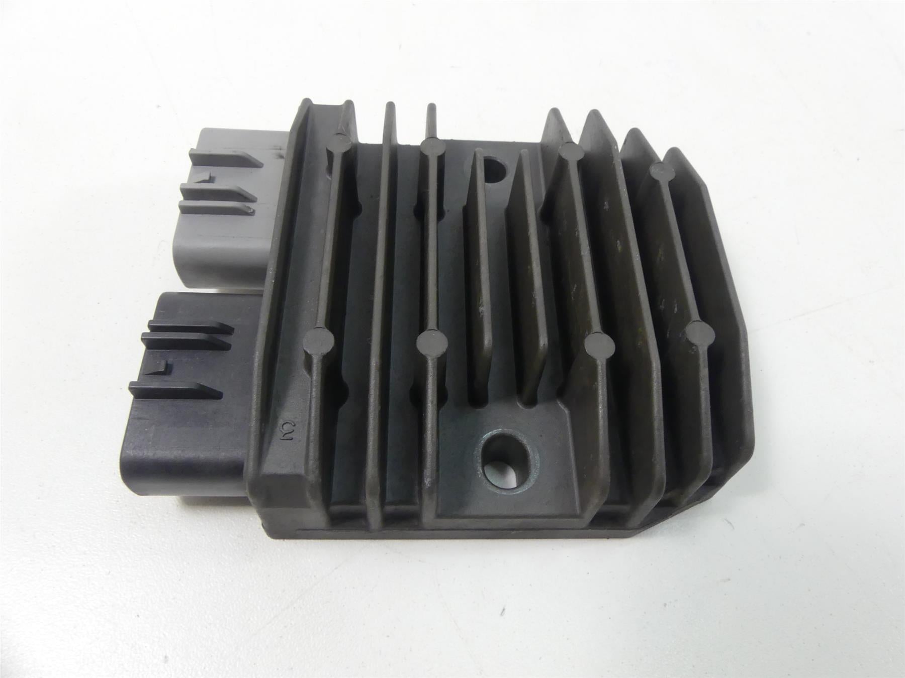 2007 Yamaha XVS1300 V-Star Rectifier Voltage Regulator FH012AA 1D7-81960-01-00 {{ shop.shopifyCountryName }} - Mototech271