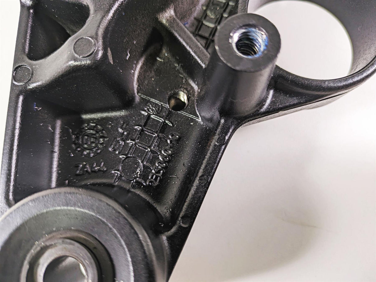 2006 BMW R1200GS K255 Adv Upper Triple Tree Steering Clamp 31427718170 {{ shop.shopifyCountryName }} - Mototech271