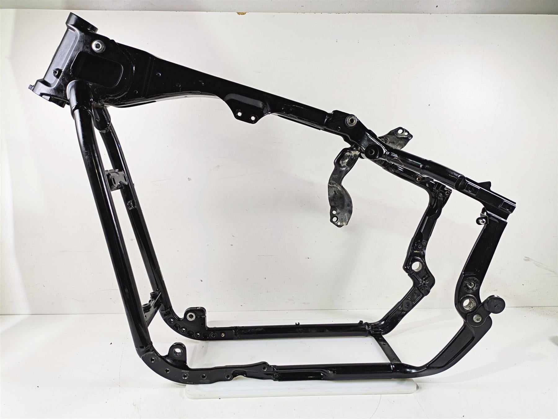 2018 Harley FLHCS Softail Heritage 115th Straight Frame Chassis 30dgr With Clean Texas Title 47000126