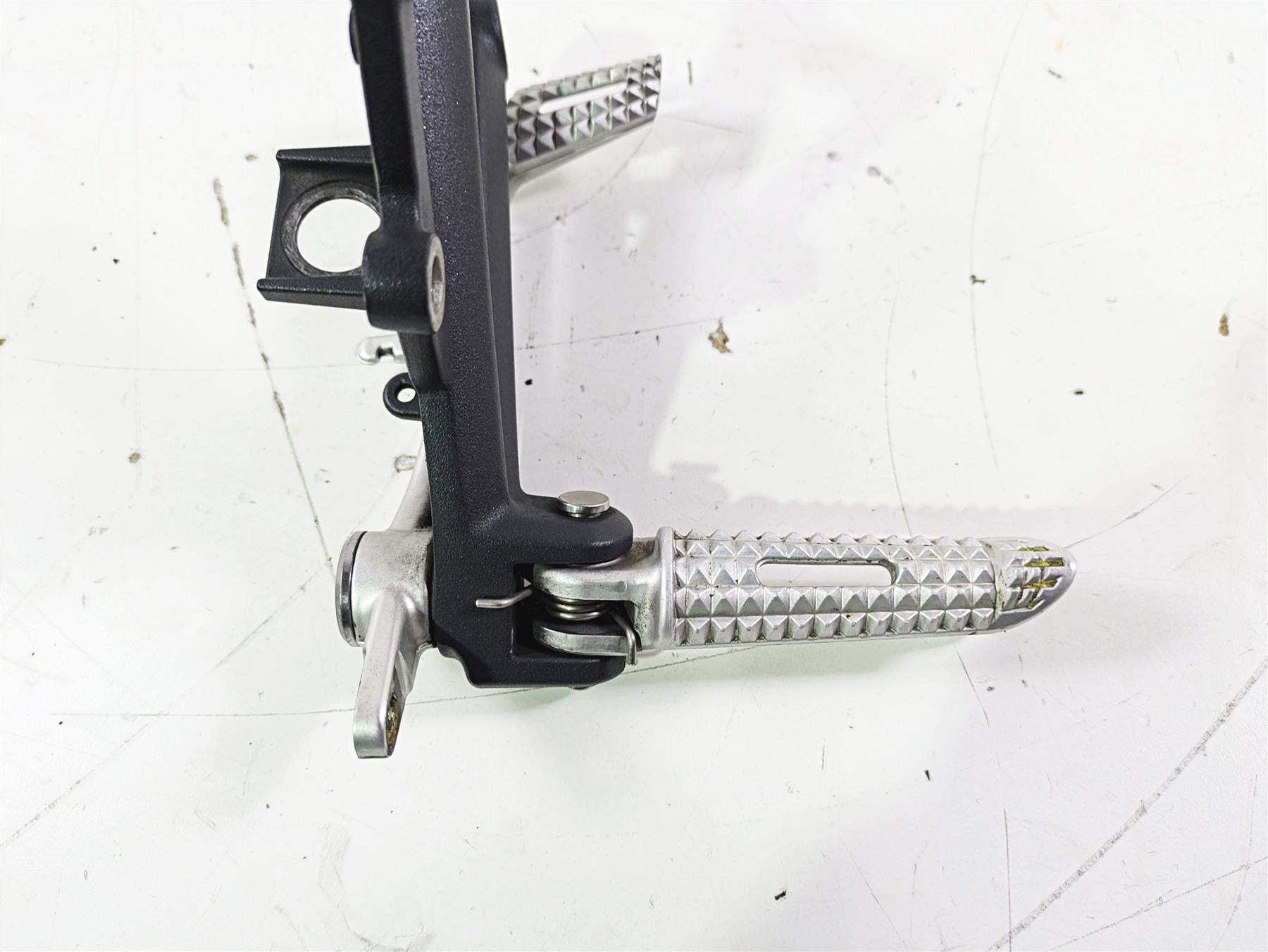 2012 Triumph Daytona 675 Right Rider Footpeg & Brake Pedal Set T2082056 T2082056 {{ shop.shopifyCountryName }} - Mototech271