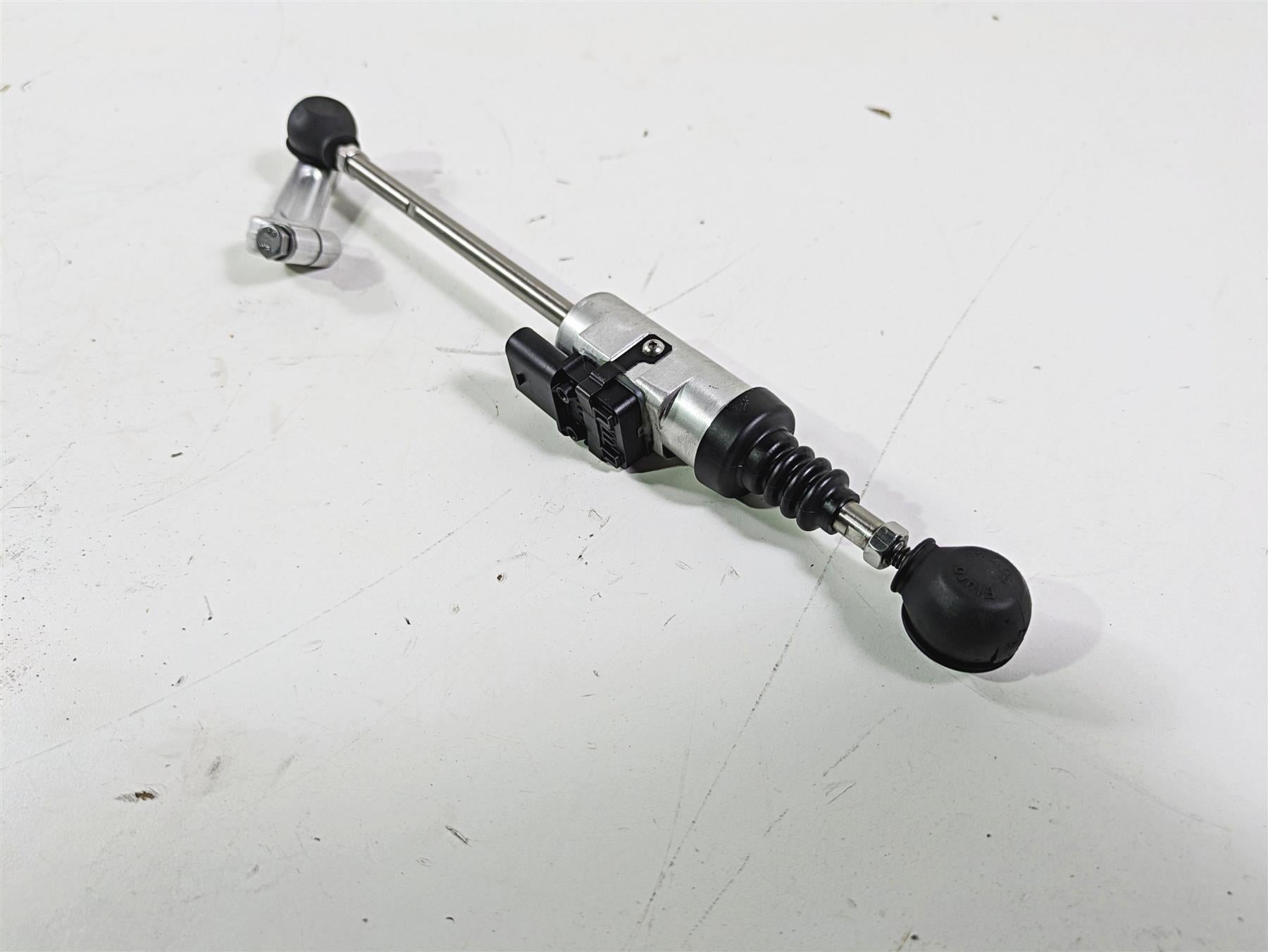 2016 BMW S1000RR K46 Quick Shifter Quickshifter 23418549125 {{ shop.shopifyCountryName }} - Mototech271