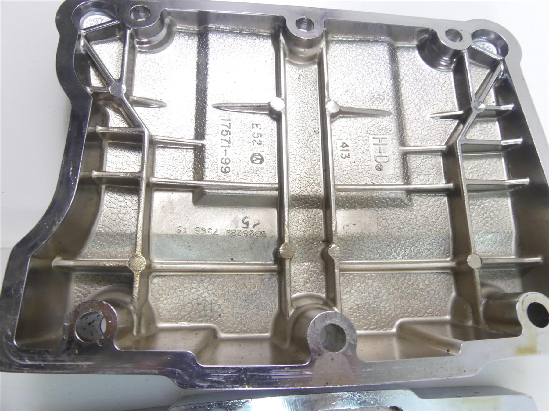 2009 Harley Dyna FXDF SE CVO Fat Bob Chrome Valve Cover Rocker Box Set 17571-99 {{ shop.shopifyCountryName }} - Mototech271