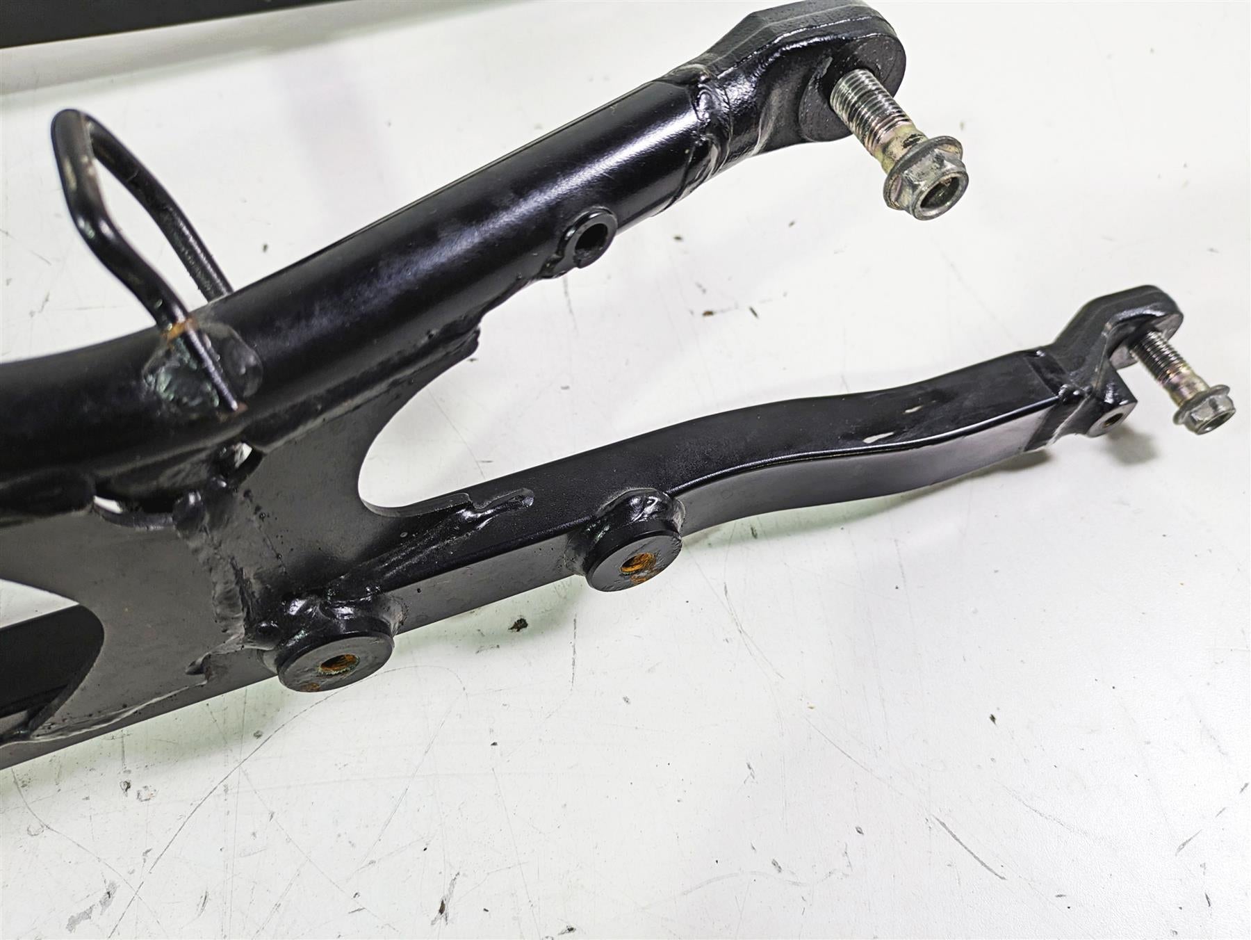 2018 Suzuki GSX1300 R Hayabusa Subframe Sub Frame Assembly 41200-15H13 {{ shop.shopifyCountryName }} - Mototech271