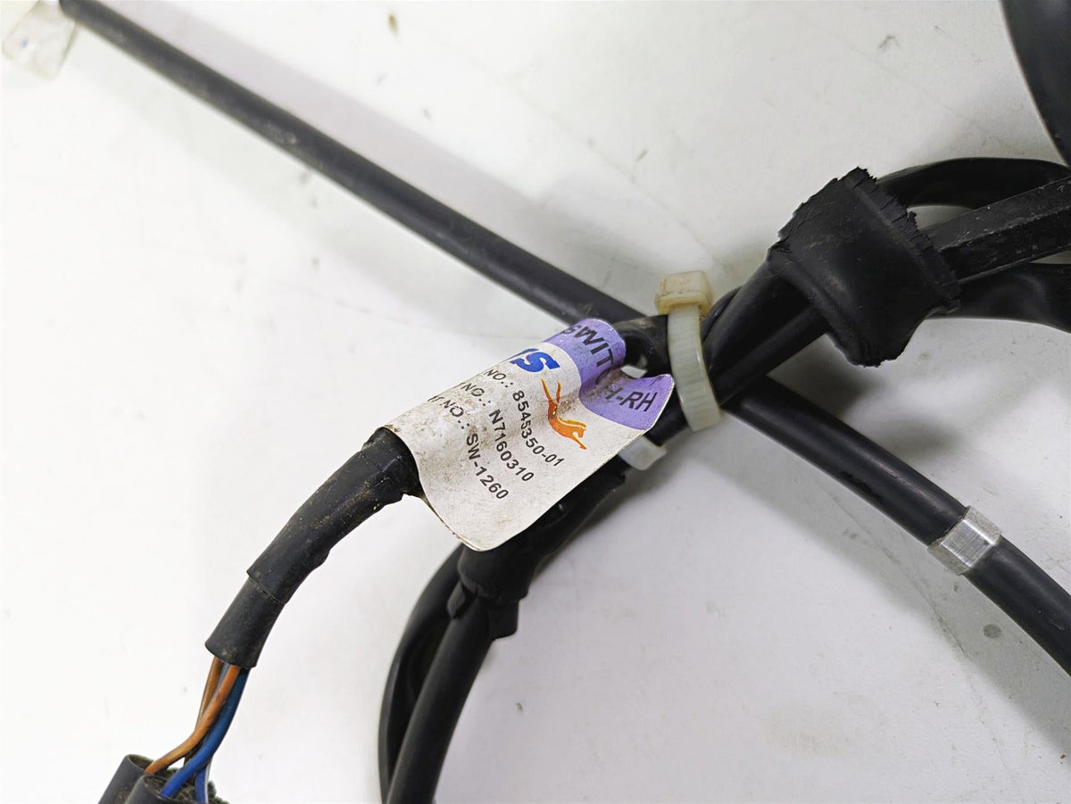 2019 BMW G310GS K02 Right Hand Stat Stop Throttle Control Switch 61318545350 {{ shop.shopifyCountryName }} - Mototech271