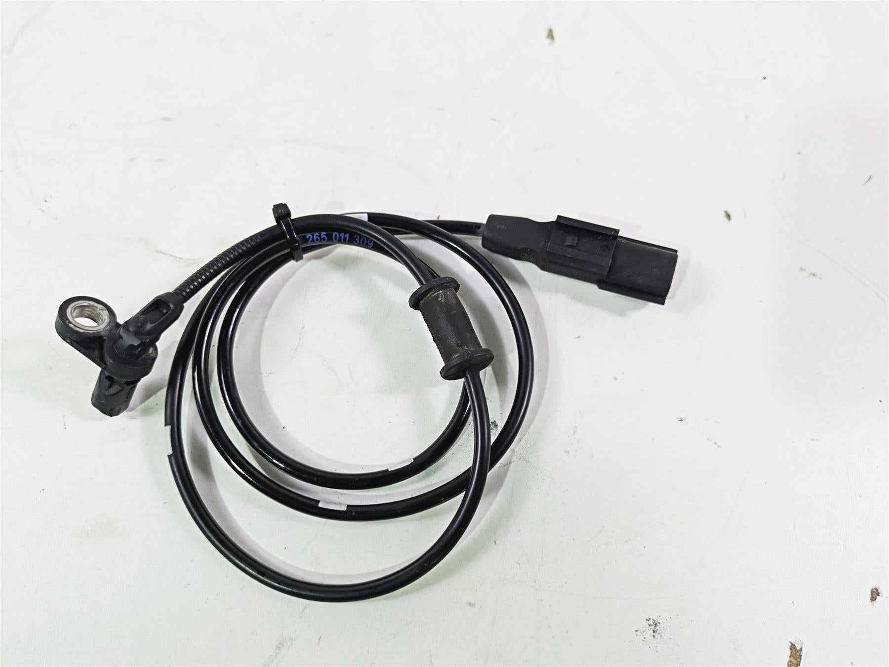 2020 Suzuki V-Strom 1050 XT Front Abs Brake Wheel Speed Sensor 55710-06L00 {{ shop.shopifyCountryName }} - Mototech271