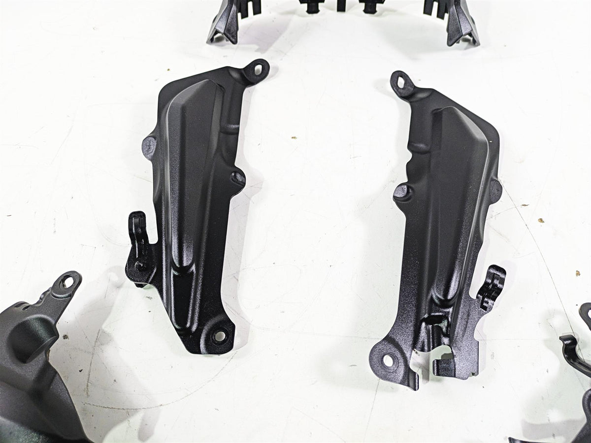2019 Triumph Speed Triple RS 1050 Chassis Frame Infill Covers Set T2100398 {{ shop.shopifyCountryName }} - Mototech271