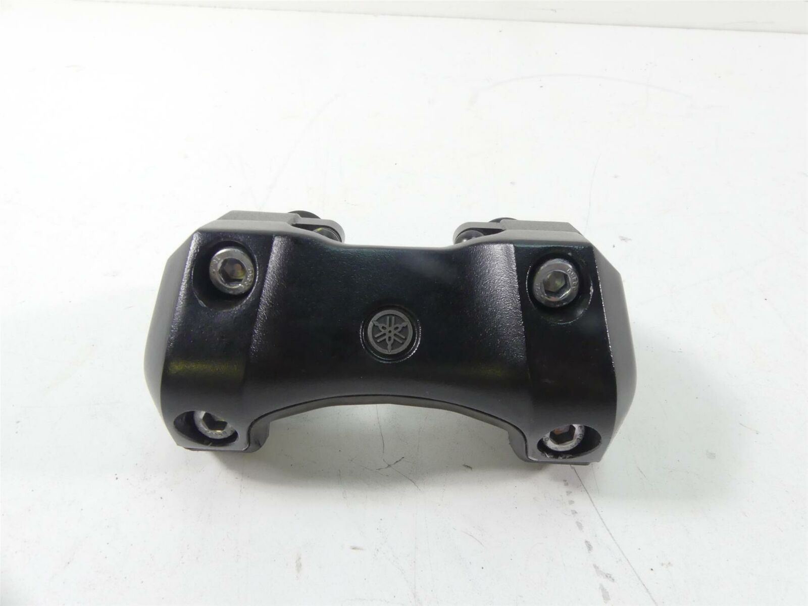 2020 Yamaha VMX17 1700 Handlebar Handle Bar Riser Set 2S3-23441-01-00 {{ shop.shopifyCountryName }} - Mototech271