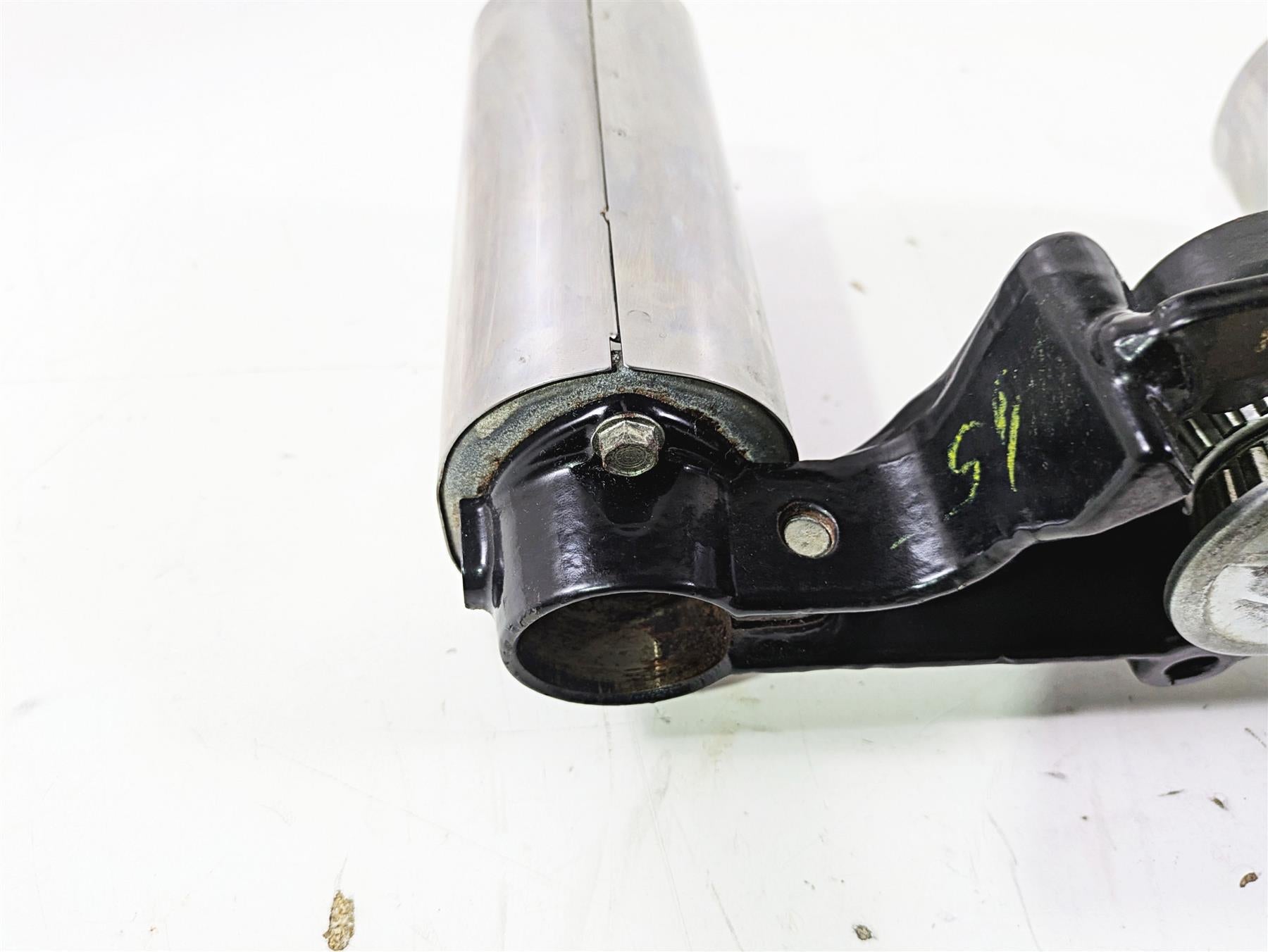 1992 Harley FLSTC Softail Heritage Upper Lower Triple Tree + Cover Set 45456-86B {{ shop.shopifyCountryName }} - Mototech271