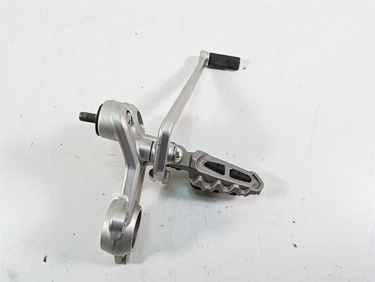 2020 Ducati Hypermotard 950 SP Left Foot Peg Mount & Shifter Set 82413571A {{ shop.shopifyCountryName }} - Mototech271