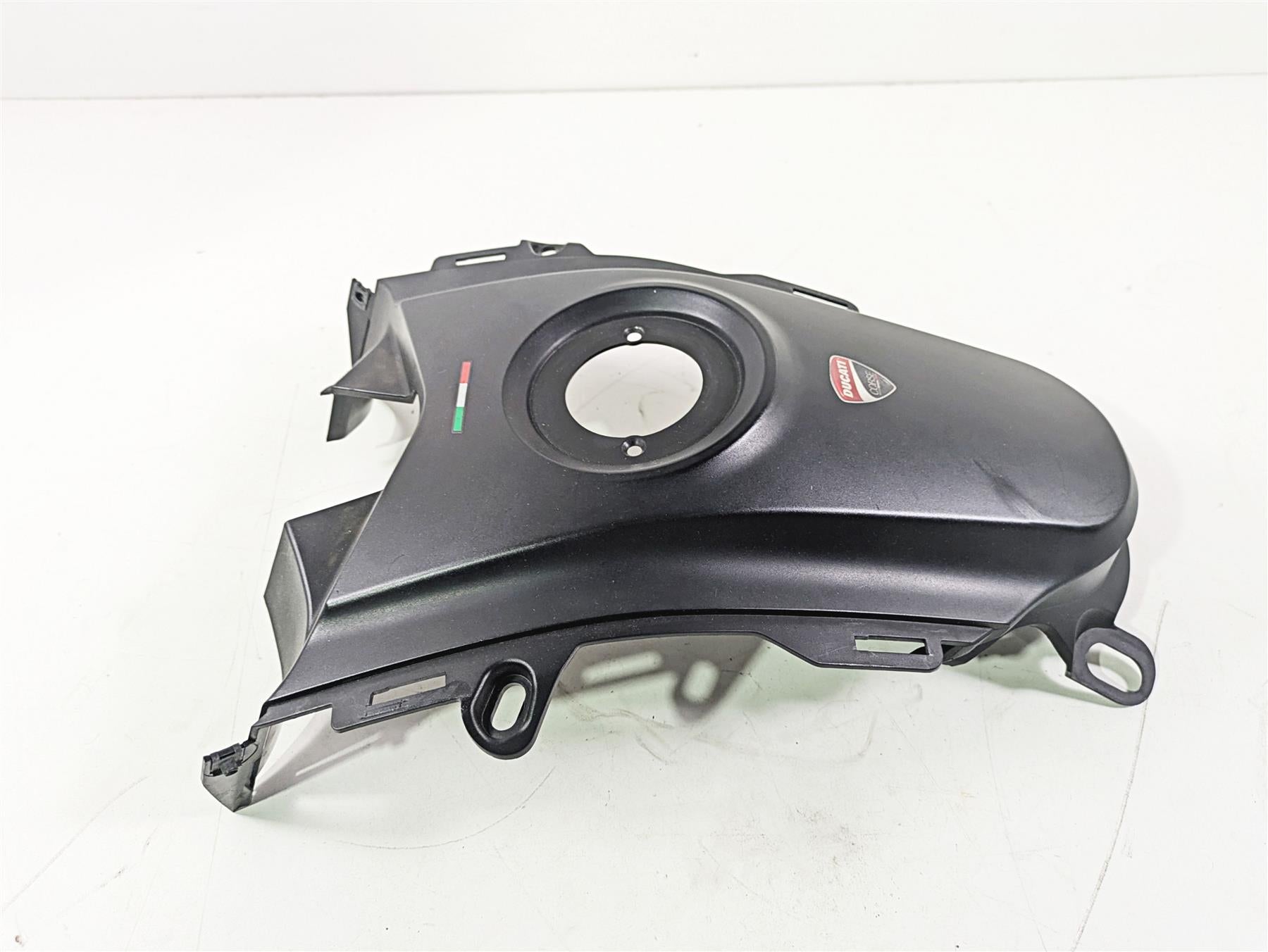 2015 Ducati Hypermotard 821 SP Center Tank Fairing Cover Cowl 48015671B {{ shop.shopifyCountryName }} - Mototech271