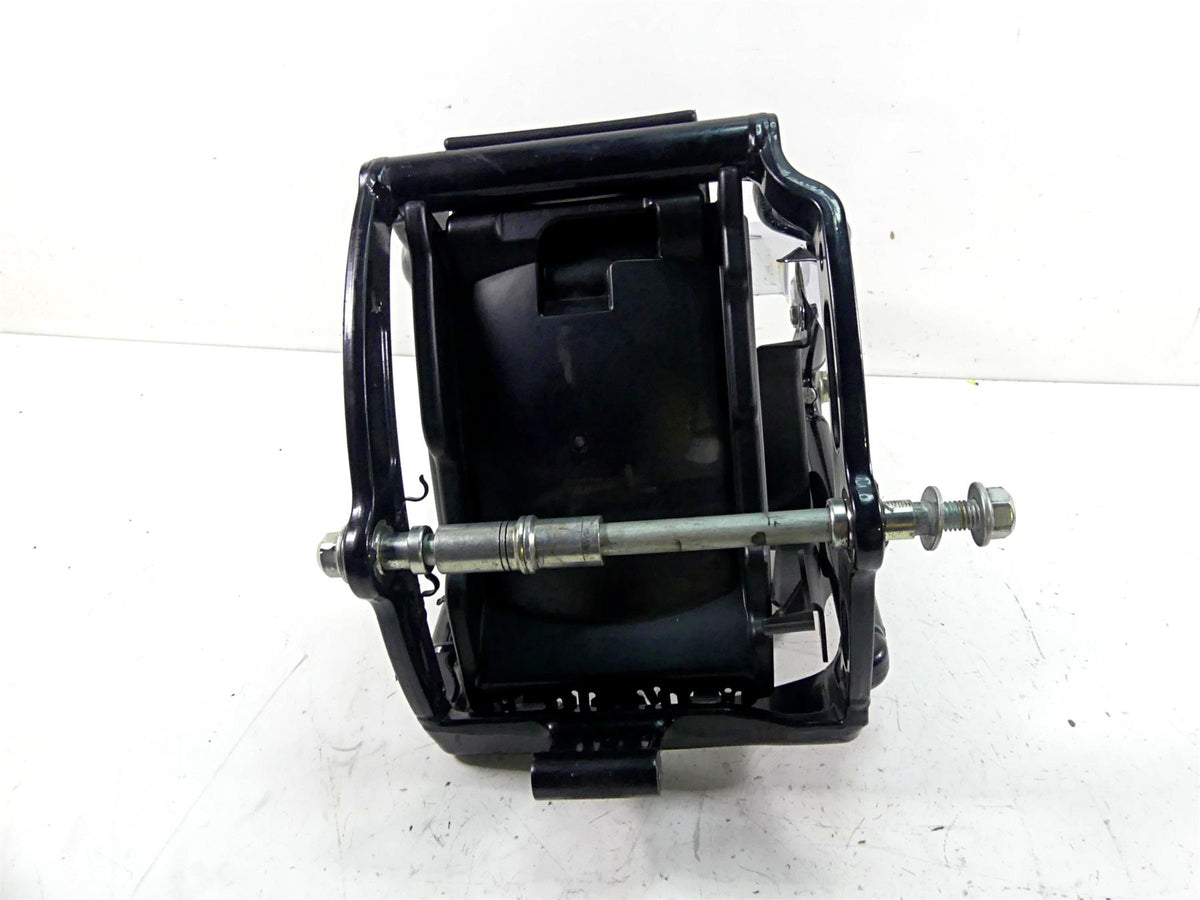 2011 Harley Softail FLSTF Fat Boy Rear Swing Arm Swing Arm & Axle 47573-11BHP {{ shop.shopifyCountryName }} - Mototech271