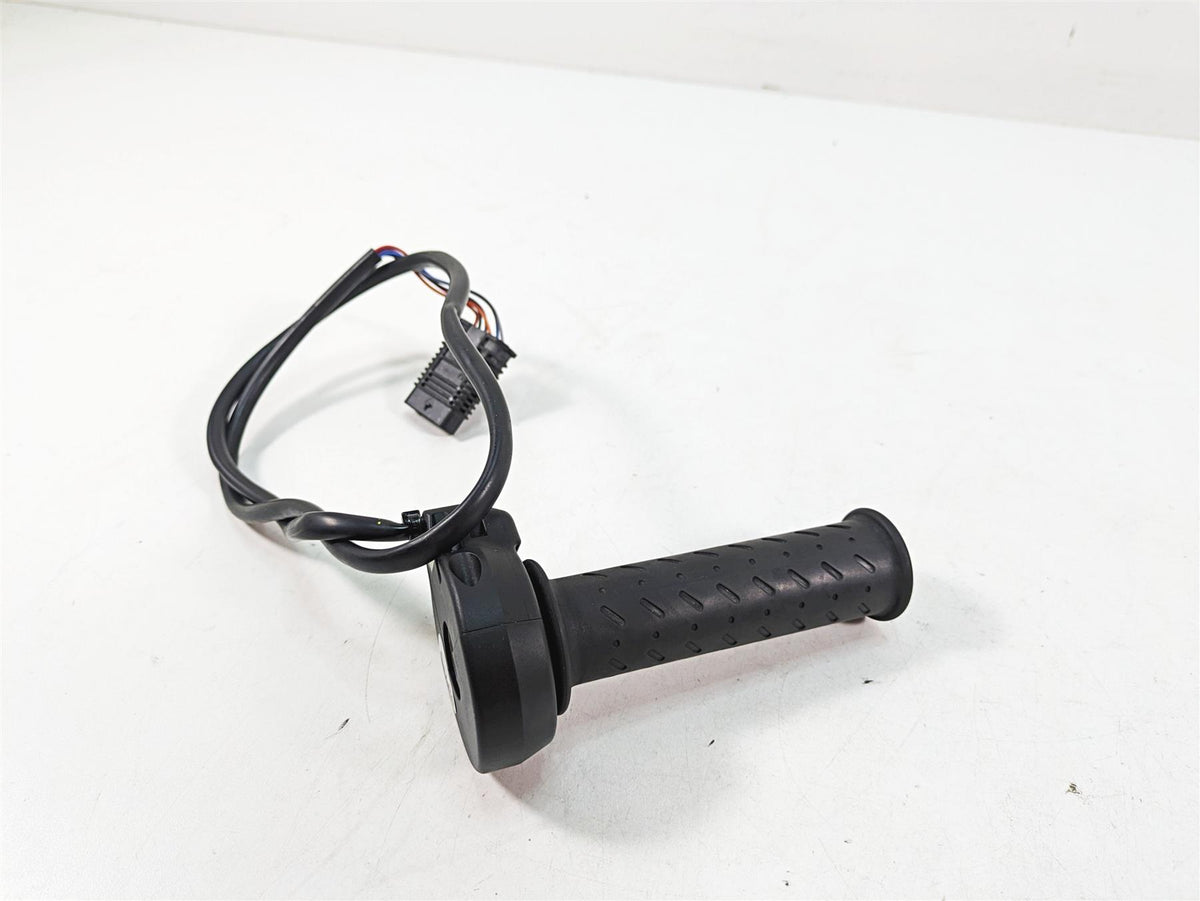 2021 Aprilia RS660 Ride Fly By Wire Throttle Sensor + Grip 2D000095 {{ shop.shopifyCountryName }} - Mototech271