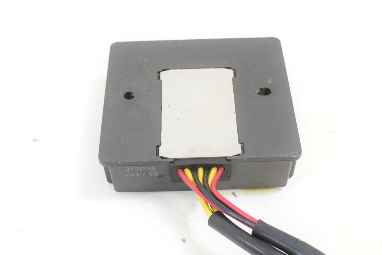 2009 Triumph Daytona 675 Rectifier Voltage Volts Regulator T1304040 {{ shop.shopifyCountryName }} - Mototech271