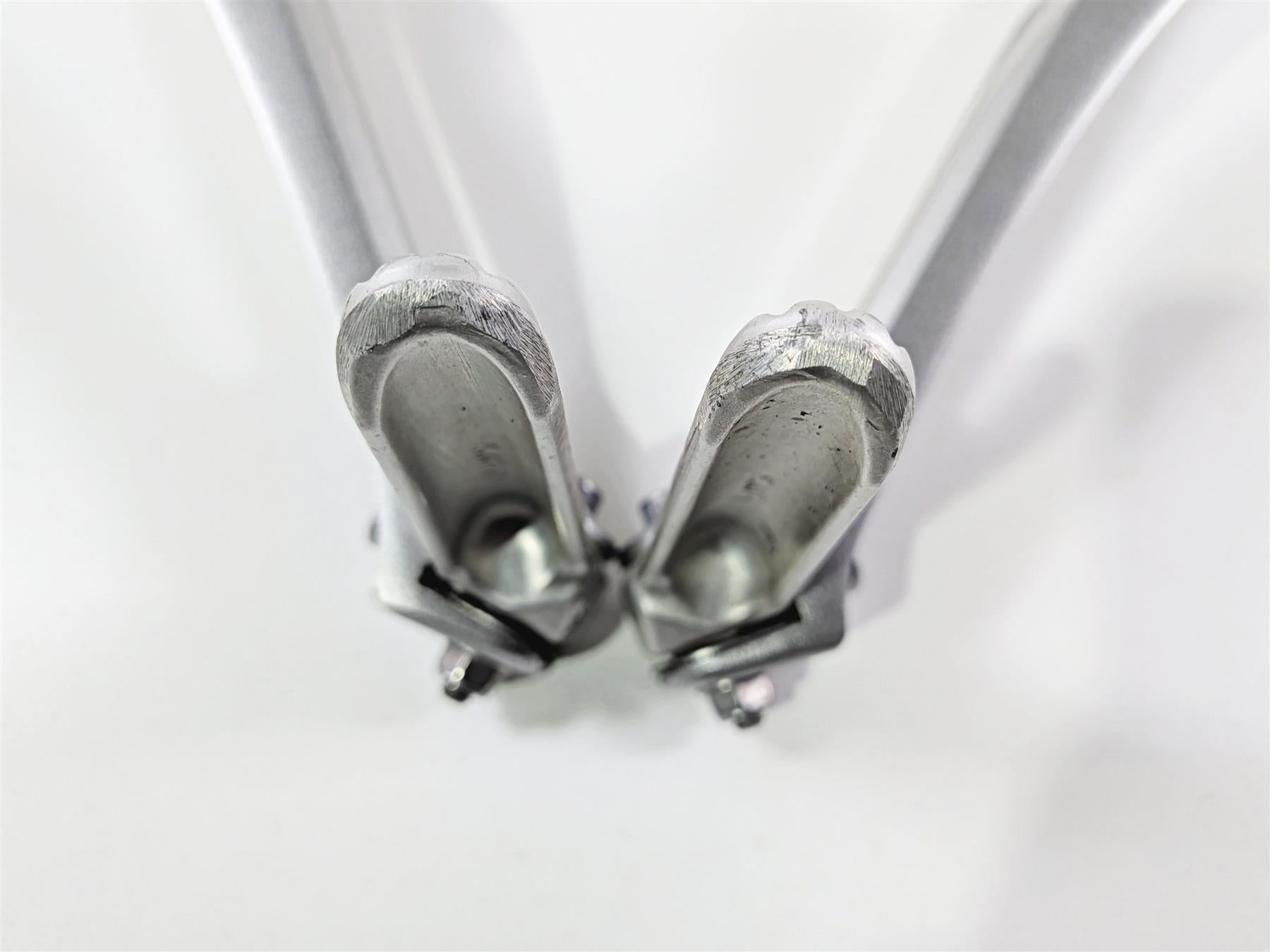 2008 Yamaha YZF R1 RN19 Oem Passenger Foot Peg Rest Set 5VY-2741L-00-00 {{ shop.shopifyCountryName }} - Mototech271