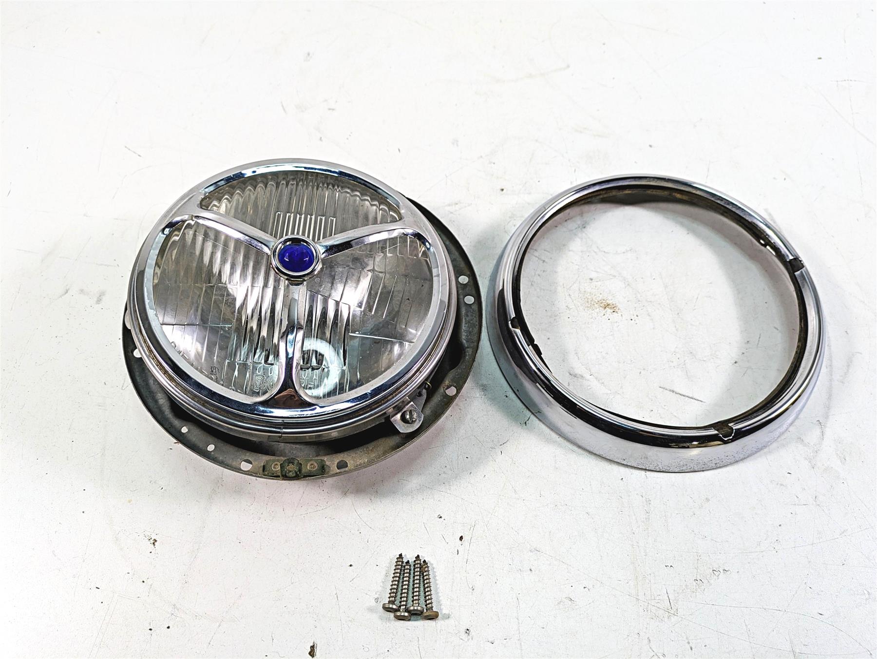 1999 Harley Touring FLHTC Electra Glide Headlight Head Light Lamp 67702-81C {{ shop.shopifyCountryName }} - Mototech271