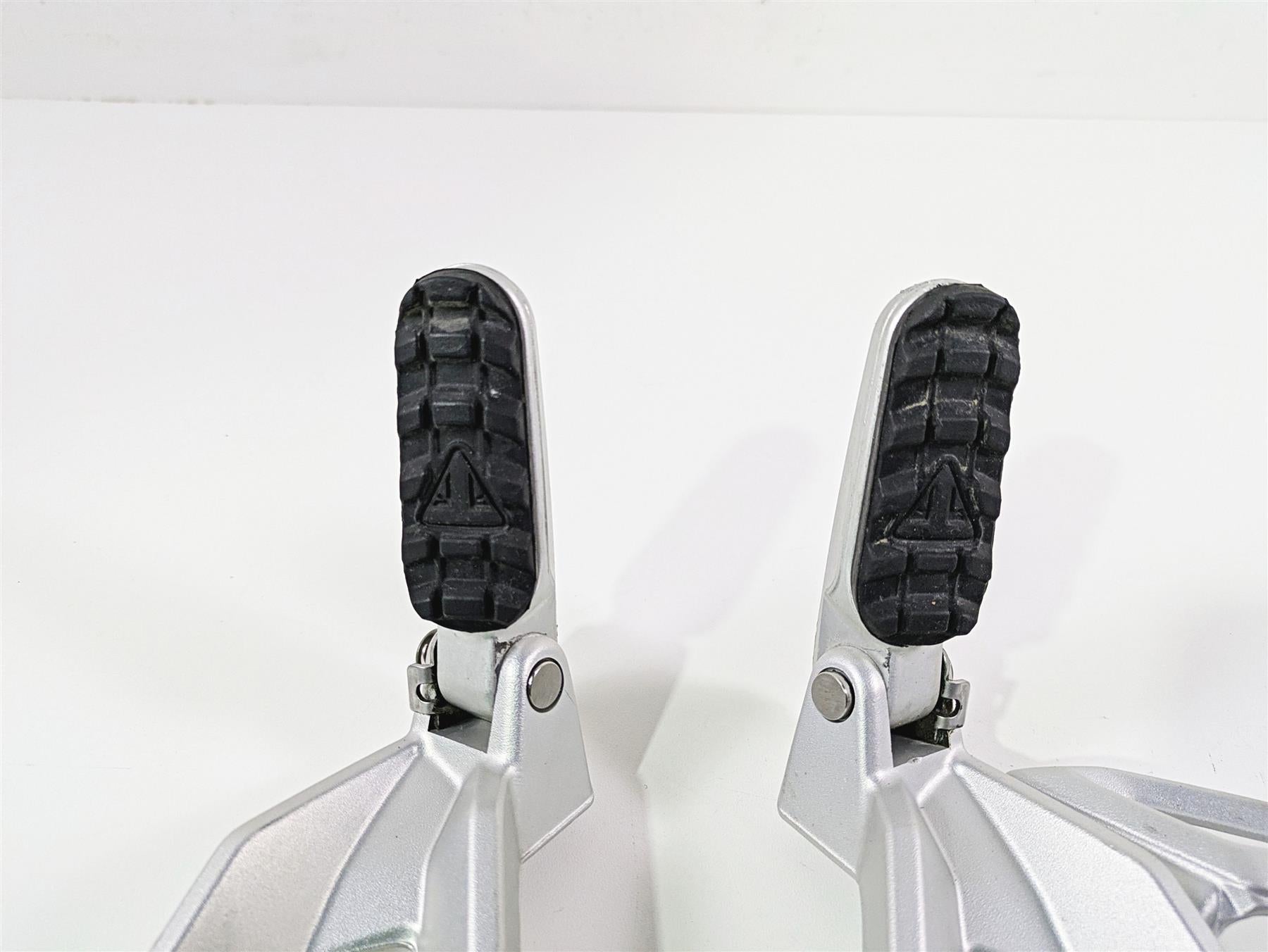 2024 Triumph Tiger 900 GT Rear Passenger Footpeg Rest Set T2082284 T2082359 {{ shop.shopifyCountryName }} - Mototech271