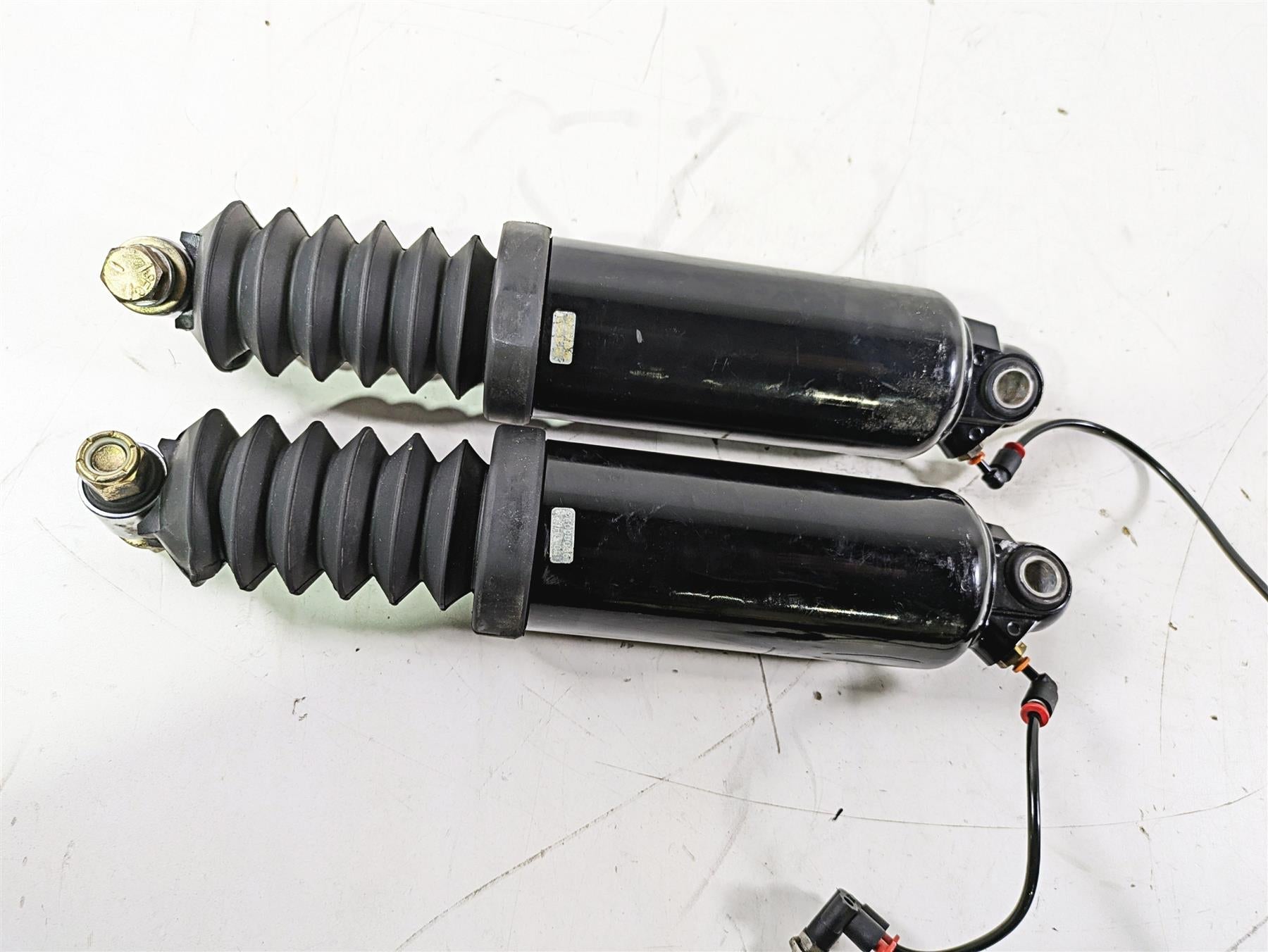 2016 Harley Touring FLTRX Road Glide Rear Shock Damper Set 13" 54000036 {{ shop.shopifyCountryName }} - Mototech271