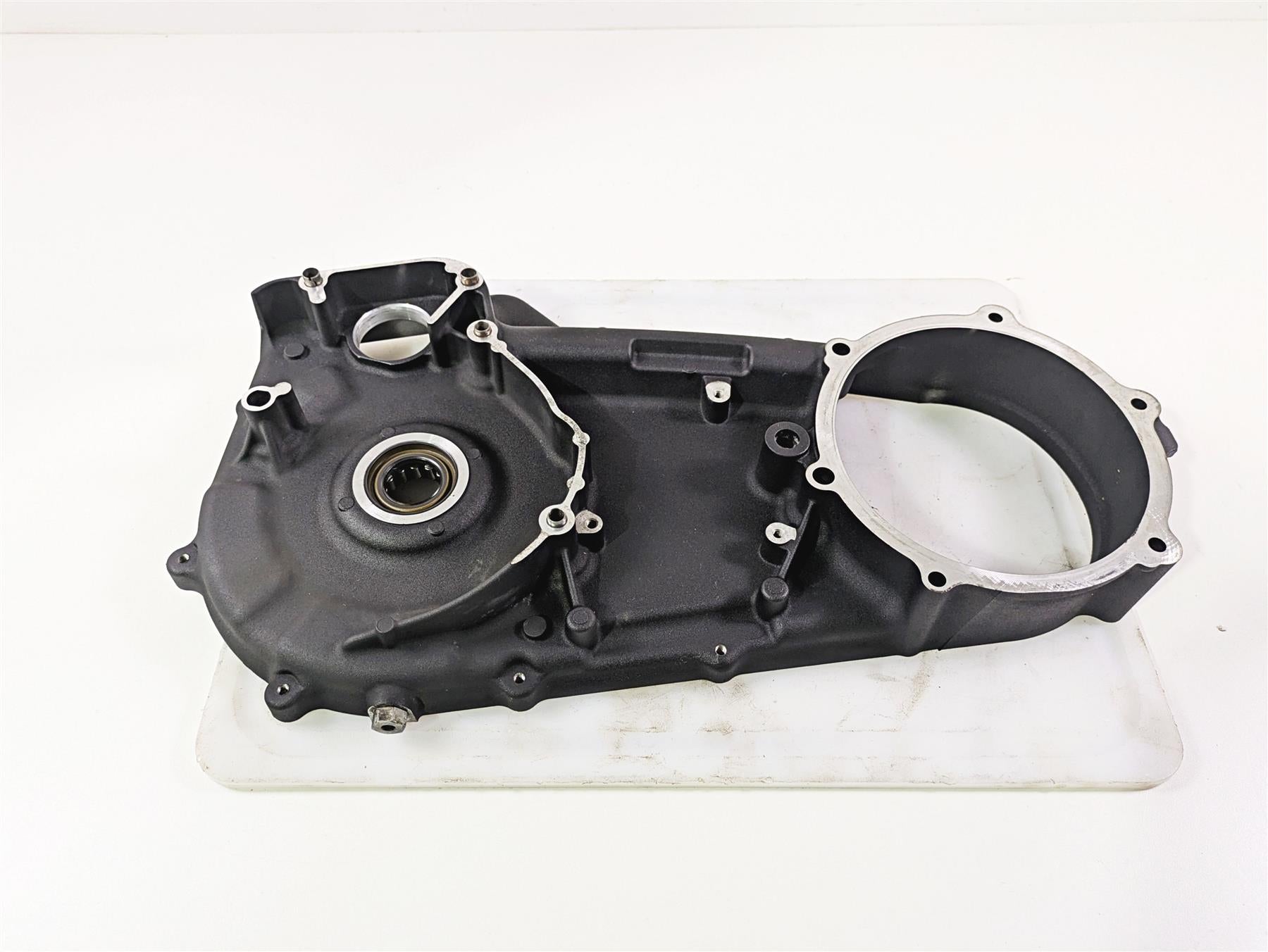 2017 Harley Softail Heritage Classic FLSTC Inner Primary Clutch Cover 60681-06C {{ shop.shopifyCountryName }} - Mototech271