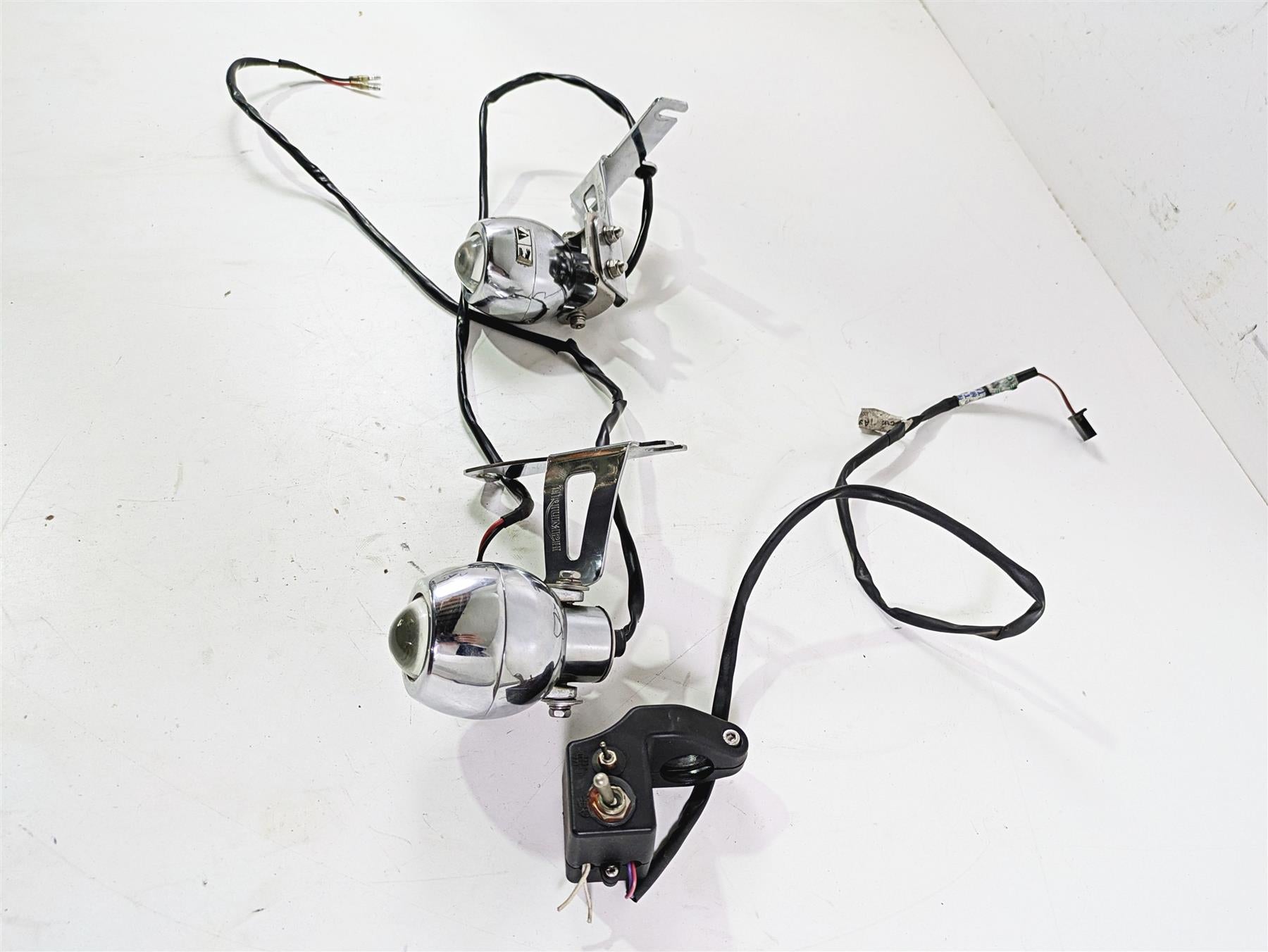2006 Triumph Rocket 3 Oem Fog Lights Spot Light + Mounts & Switch -Read A9738110 {{ shop.shopifyCountryName }} - Mototech271