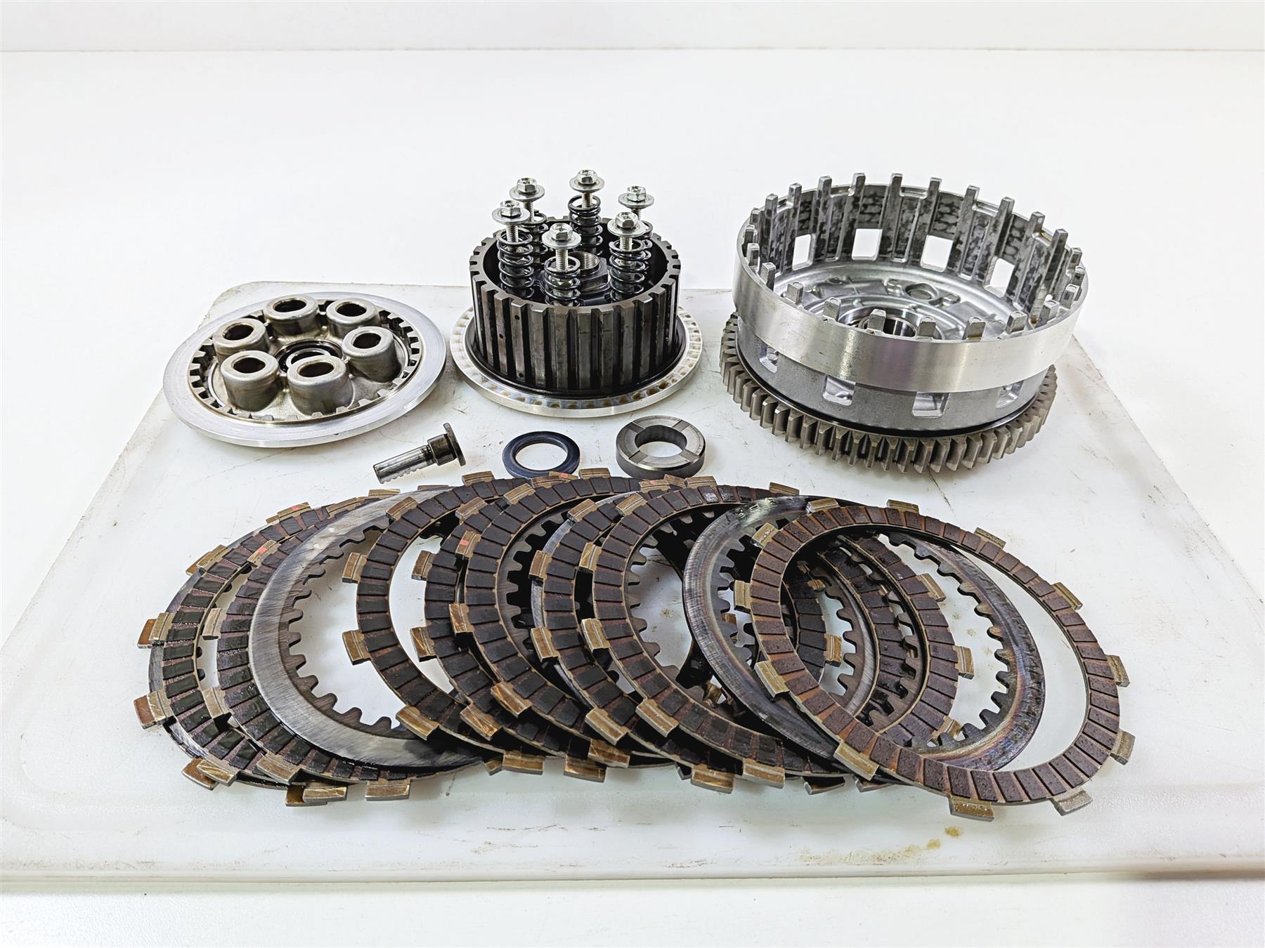 2008 Yamaha YZF R1 RN19 Clutch Basket & Friction Disc Set 4C8-16150-00-00 {{ shop.shopifyCountryName }} - Mototech271