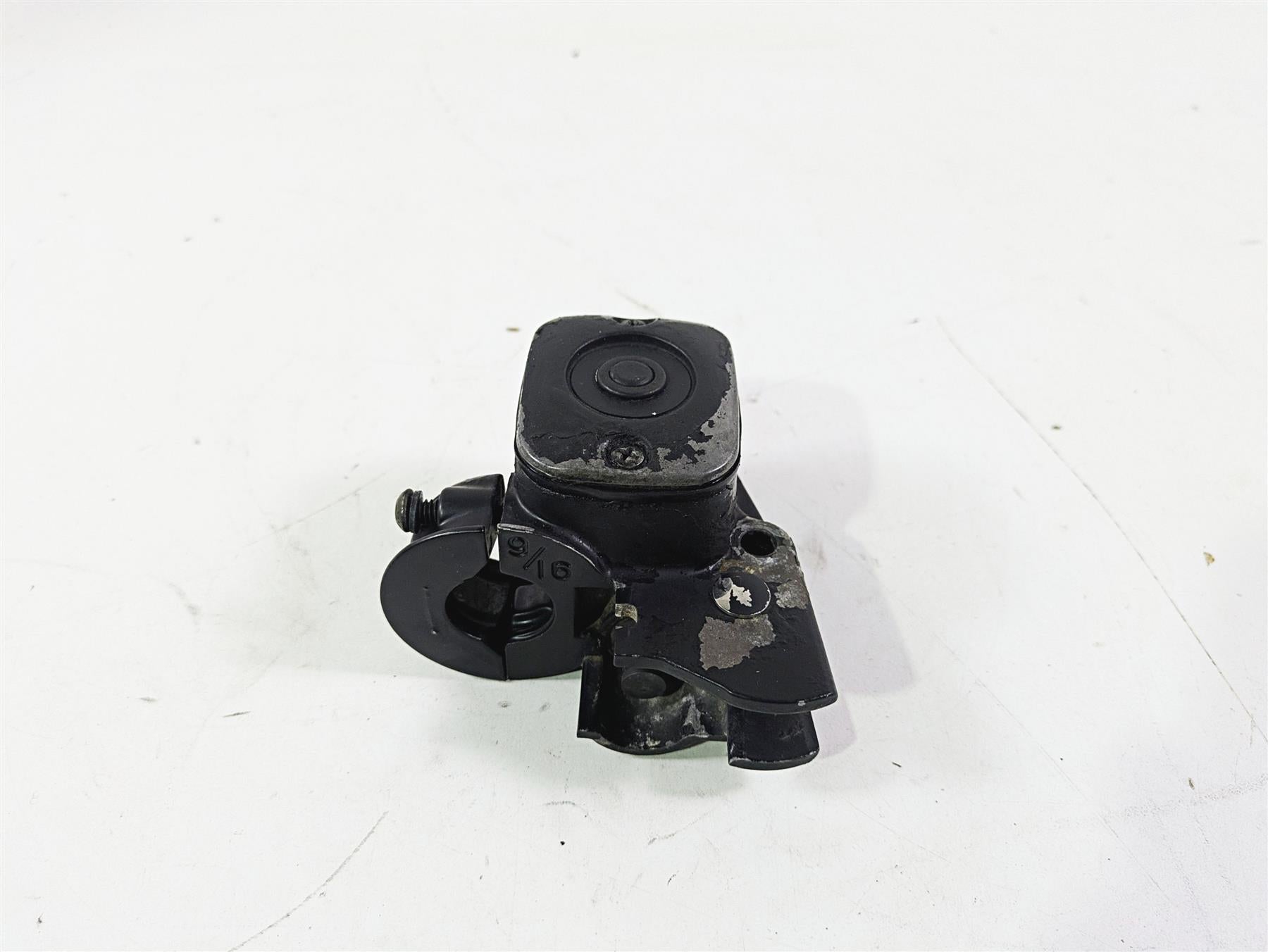 2008 Harley FLSTC 105TH Softail Heritage Front Brake Mstr Cylinder 9/16 45019-08 {{ shop.shopifyCountryName }} - Mototech271