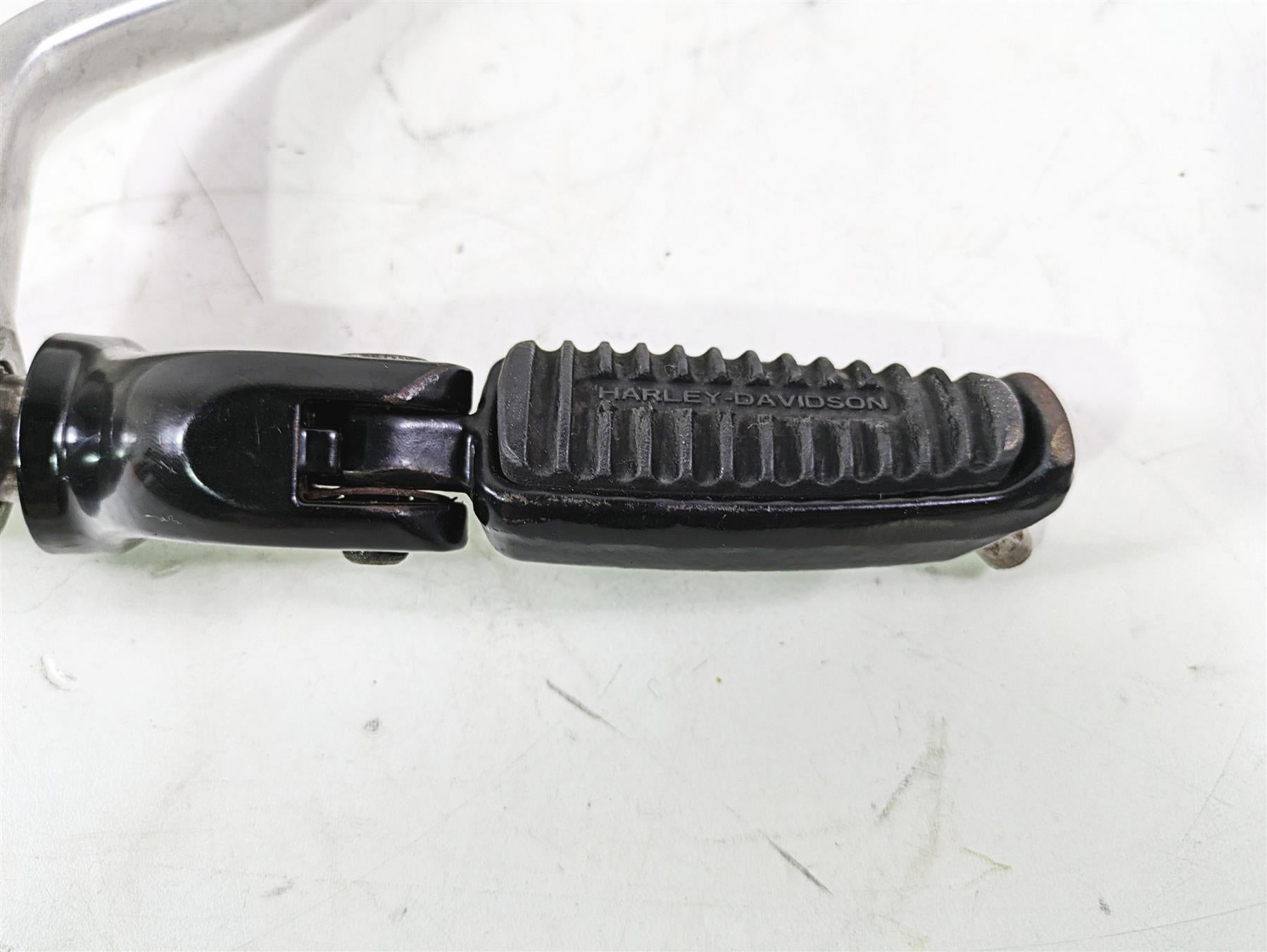 2013 Harley VRSCDX Night Rod Sp Right Front Footpeg Brake Ped 54046-12 44738-06 {{ shop.shopifyCountryName }} - Mototech271