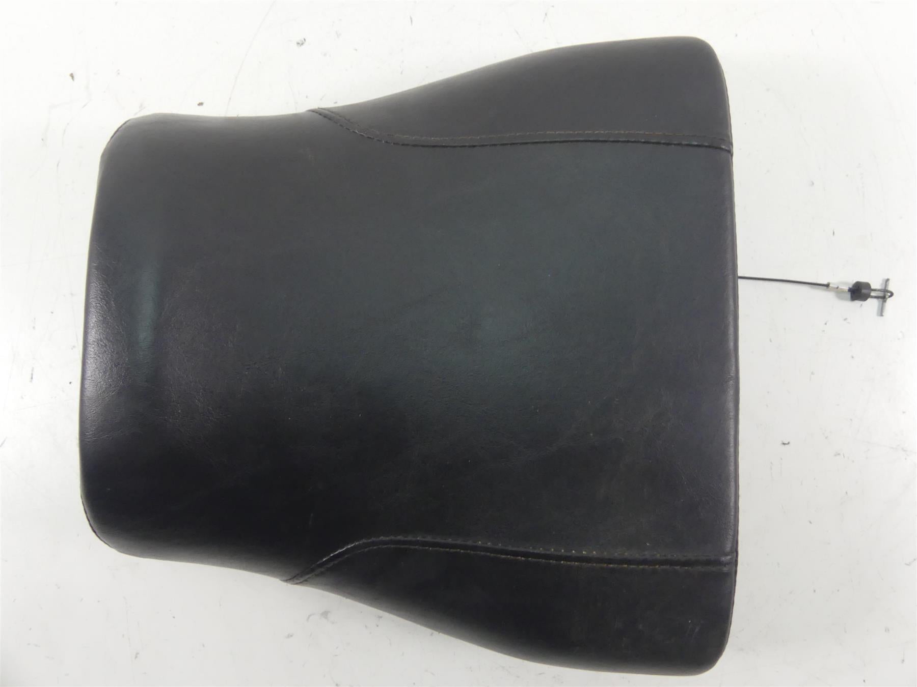 2012 Harley VRSCF Muscle Rod Front Rider Driver Seat Saddle - No Tears 52433-09 {{ shop.shopifyCountryName }} - Mototech271