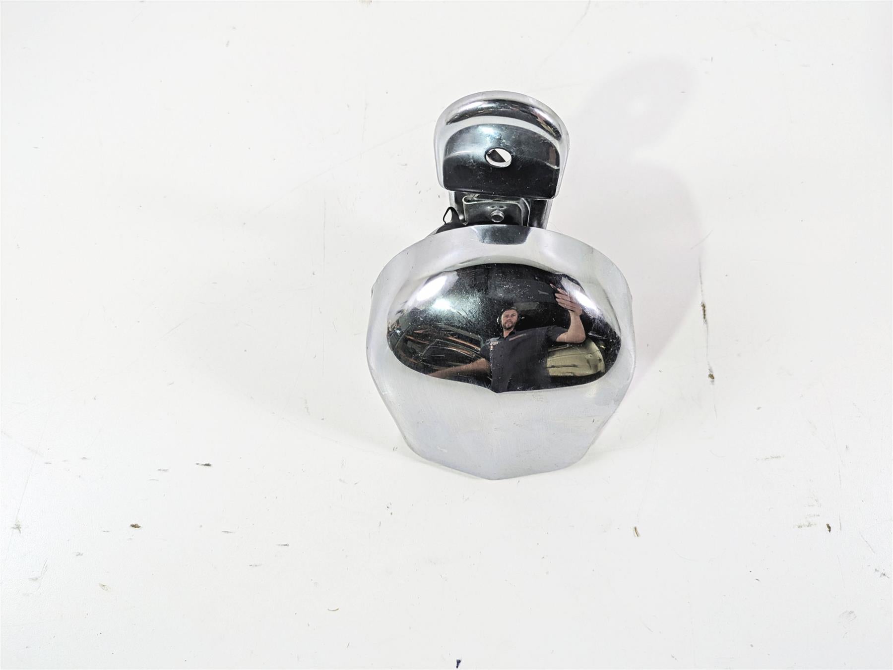 2010 Harley Touring FLHXSE CVO Street Glide Horn & Chrome Cover 69060-90H