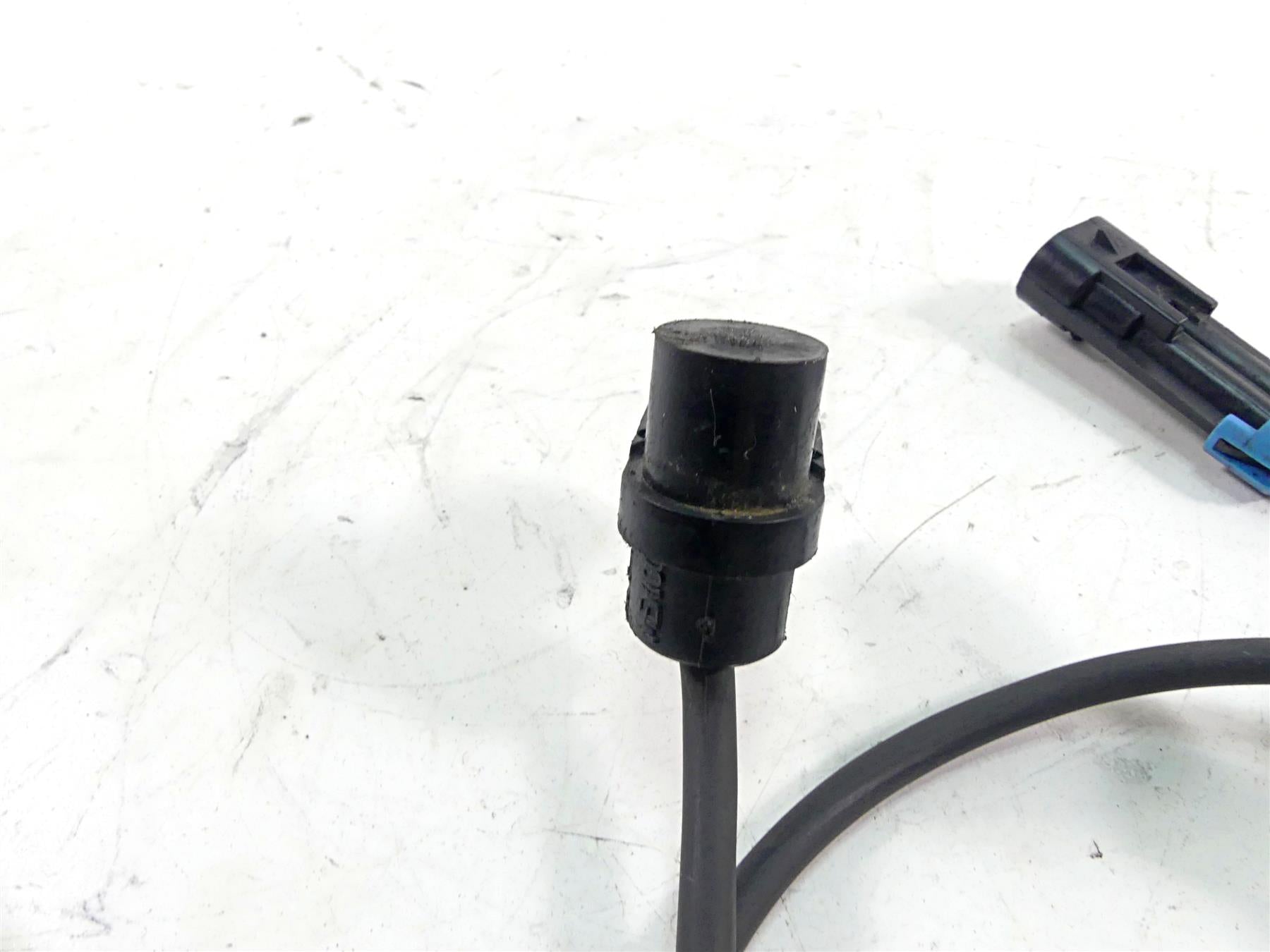 2019 Indian Chieftain Classic Rear Abs Wheel Speed Sensor 4014216 {{ shop.shopifyCountryName }} - Mototech271
