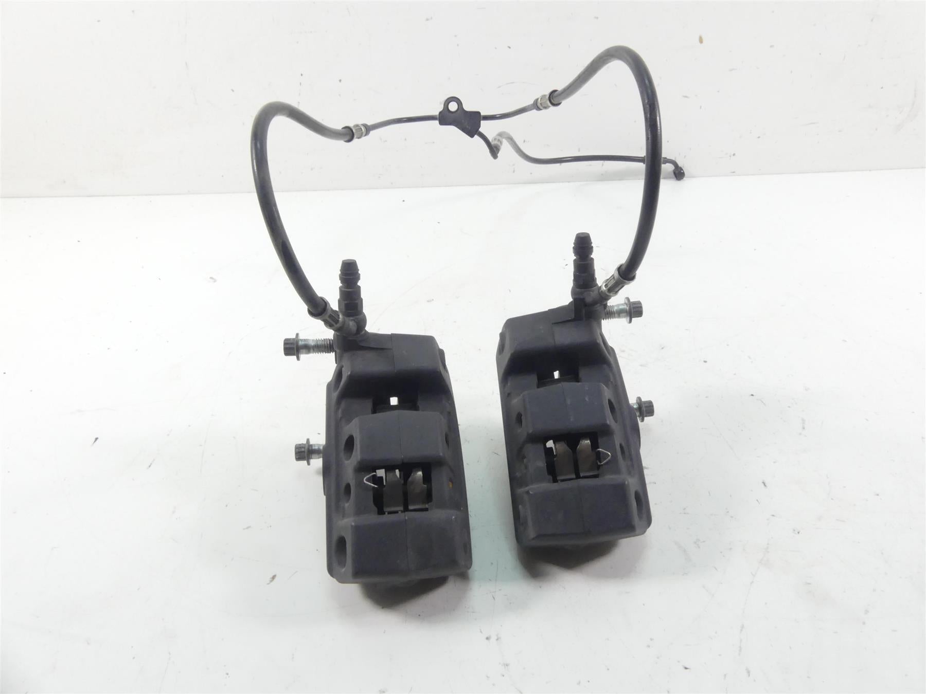 2013 Harley VRSCDX Night Rod Special Front Brake Caliper Set 44731-08 44732-08 {{ shop.shopifyCountryName }} - Mototech271