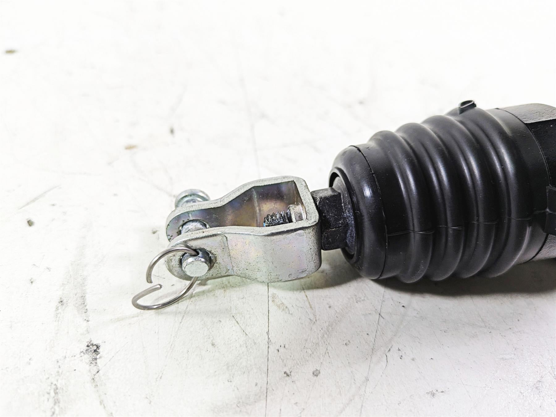2019 Harley FLHCS Softail Heritage Rear Brake Master Cylinder 5/8" 41700460 {{ shop.shopifyCountryName }} - Mototech271