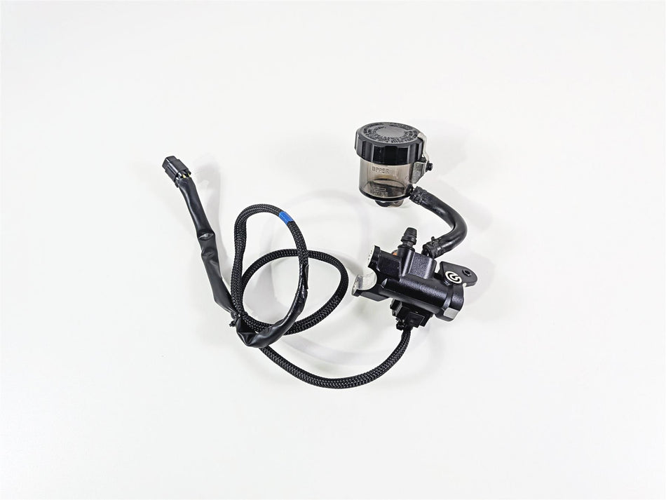 2023 Yamaha MT10 MTN1000 Front Radial Brake Pump Brembo B5Y-2583T-01-00 {{ shop.shopifyCountryName }} - Mototech271