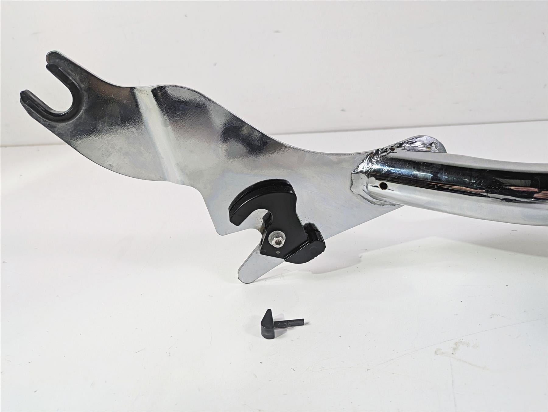 2010 Harley Touring FLHXSE CVO Street Glide 29" Sissybar Backrest + Mounts Read {{ shop.shopifyCountryName }} - Mototech271