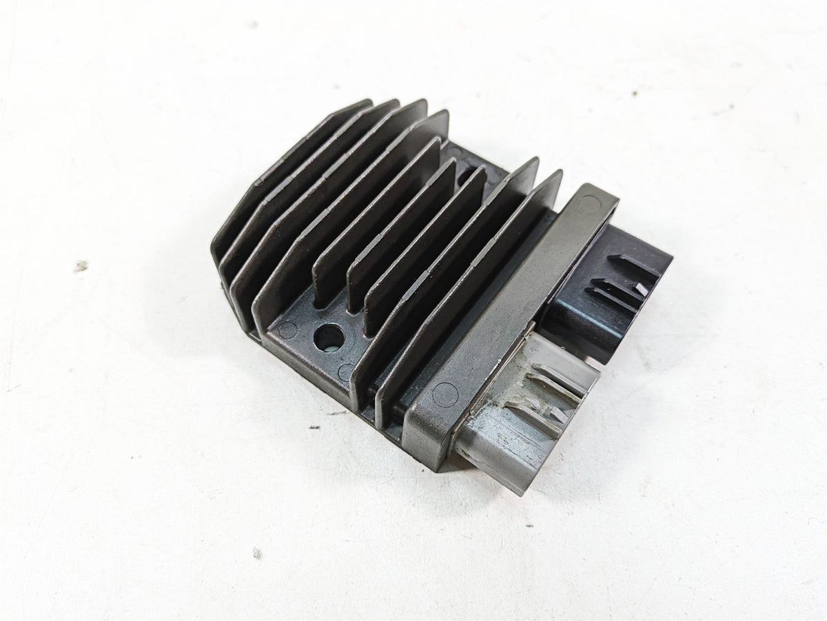 2019 Yamaha YXZ1000 R EPS SS SE Rectifier Voltage Regulator B5H-81960-00-00 {{ shop.shopifyCountryName }} - Mototech271
