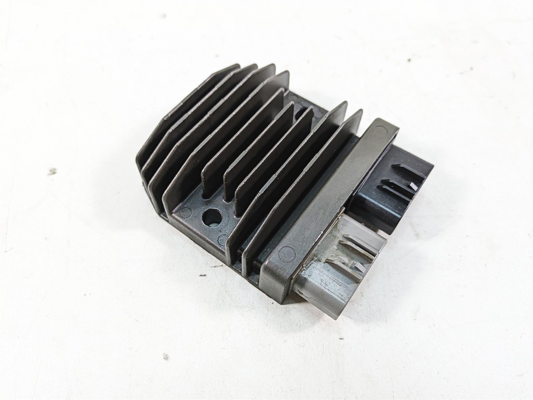 2019 Yamaha YXZ1000 R EPS SS SE Rectifier Voltage Regulator B5H-81960-00-00 {{ shop.shopifyCountryName }} - Mototech271