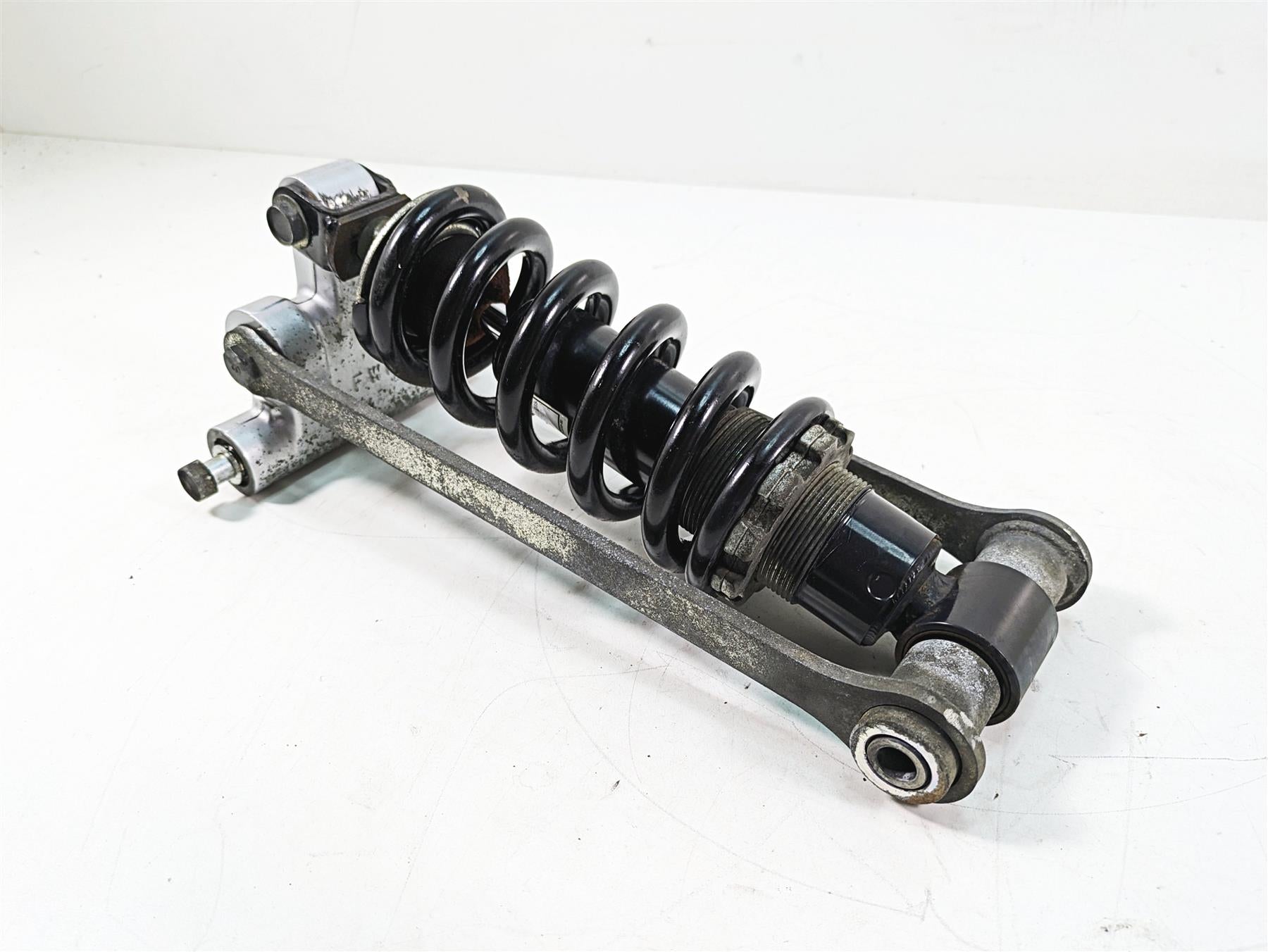 2009 Yamaha XV1900 Raider Rear Suspension Shock Damper 5C7-22210-00-00 {{ shop.shopifyCountryName }} - Mototech271