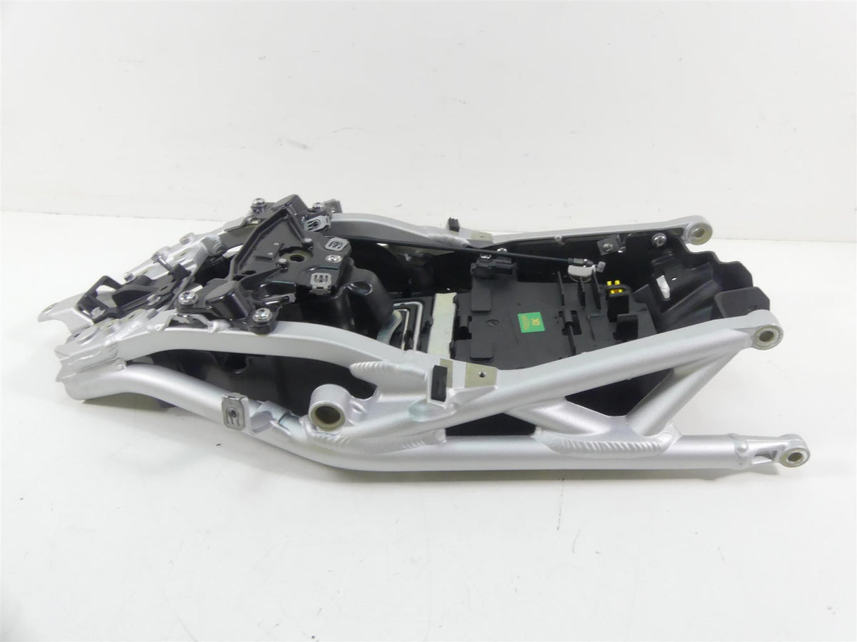 2020 Triumph Speed Triple RS 1050 Subframe Sub Frame & Inner Fender T2079742 {{ shop.shopifyCountryName }} - Mototech271