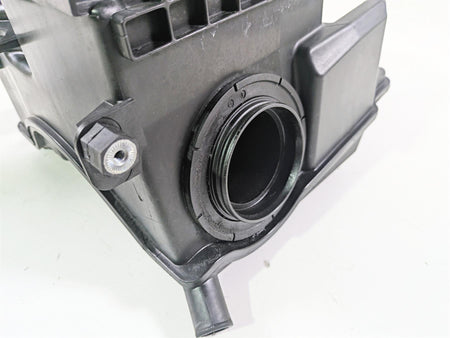 2010 BMW R1200GS K25 Air Box + Tubes & Front Air Ram 13717720354 {{ shop.shopifyCountryName }} - Mototech271