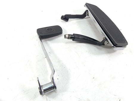 2007 Harley Touring FLHRC Road King Right Front Floorboard Brake Pedal 50621-06A {{ shop.shopifyCountryName }} - Mototech271