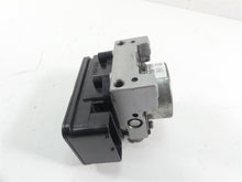 Load image into Gallery viewer, 2013 Victory Cross Country Abs Brake Pump Unit Module 1911694 | Mototech271
