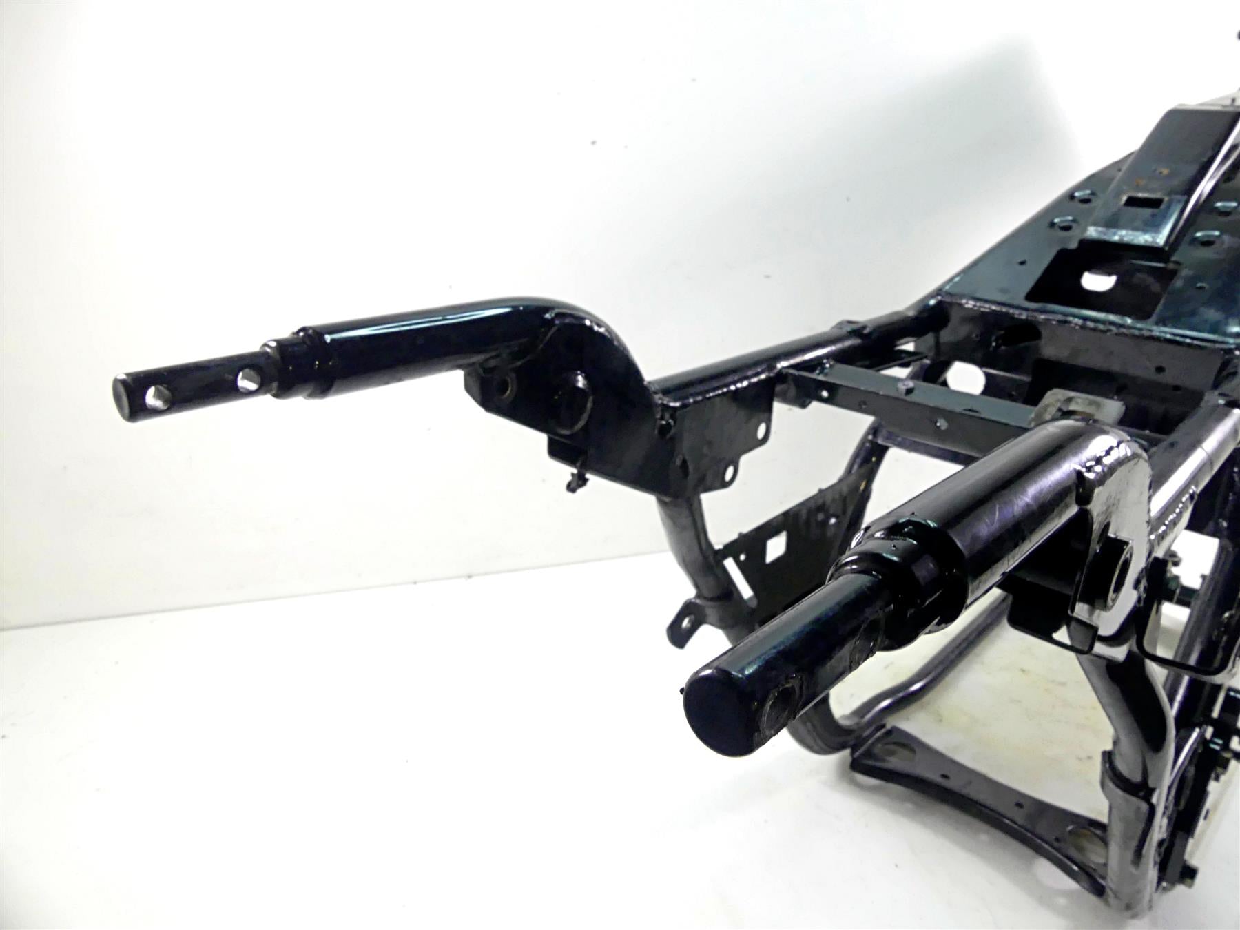 2006 Harley Touring FLHTCU SE E-Glide Straight Main Frame Chassis With Clean Michigan Title 47900-02A {{ shop.shopifyCountryName }} - Mototech271
