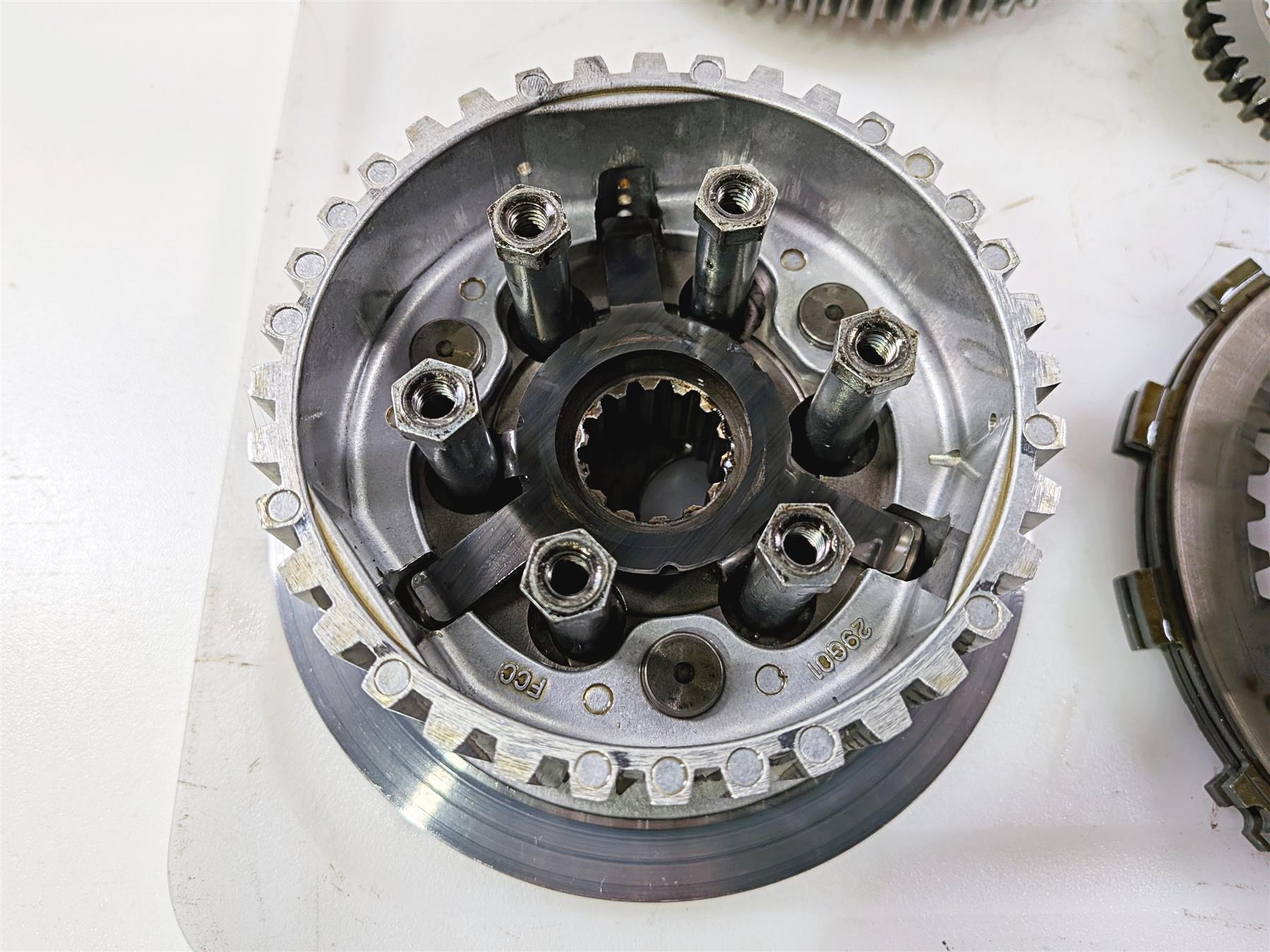 2016 Aprilia RSV 1100 Tuono V4 Factory Clutch Basket & Friction Disc Set 893773 {{ shop.shopifyCountryName }} - Mototech271