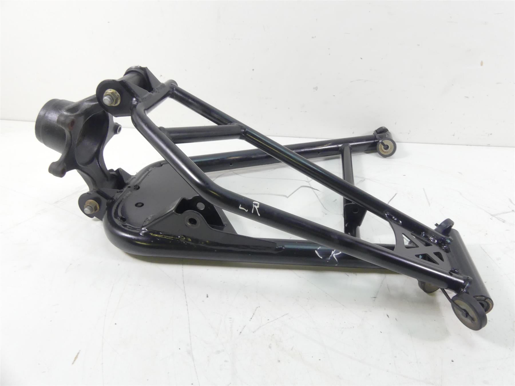 2015 Arctic Wild Cat 700 Sport LTD Left Rear Knee Assembly 0504-977 0504-980 {{ shop.shopifyCountryName }} - Mototech271